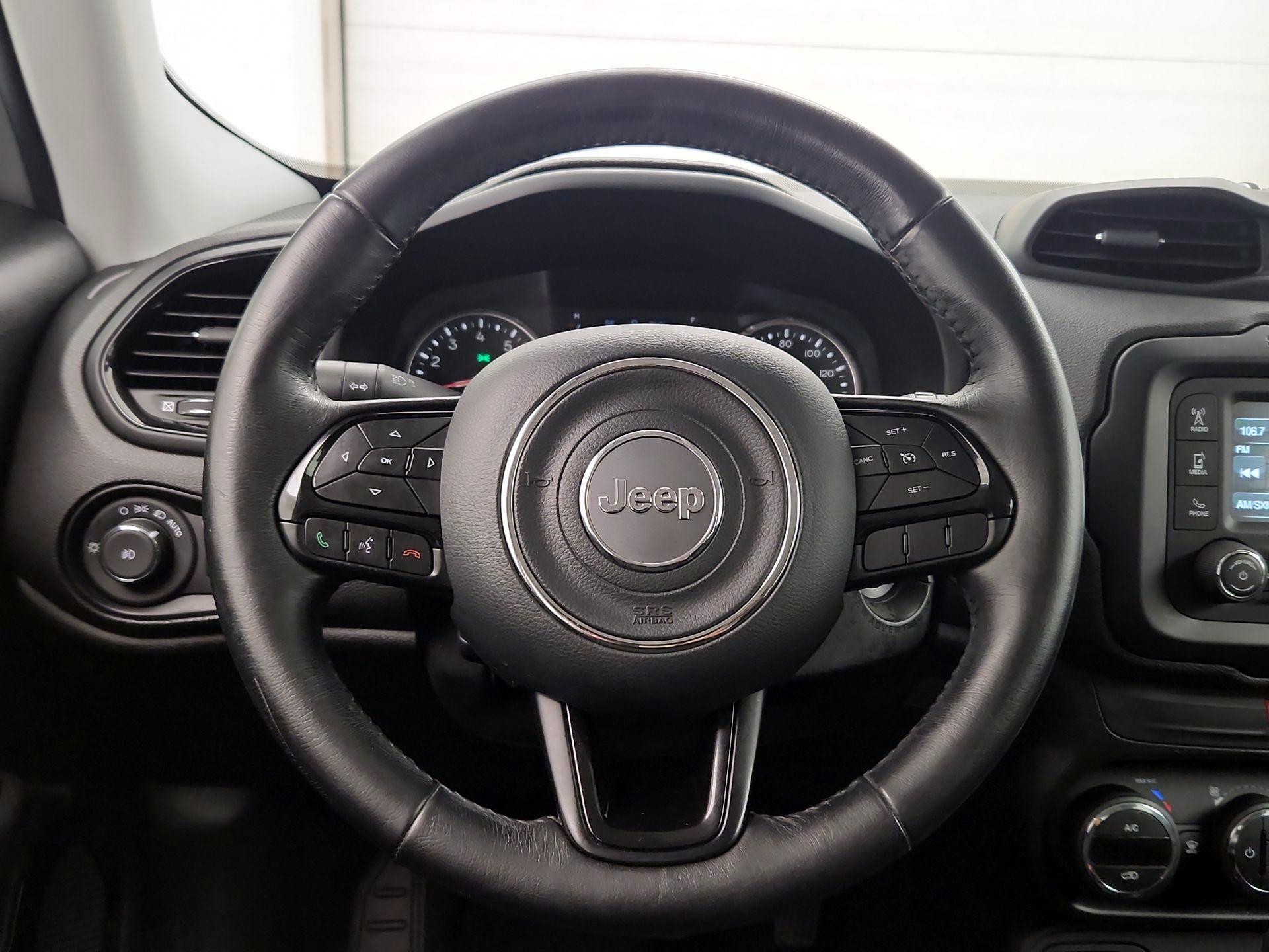 Thumbnail: 2017 Jeep Renegade - 10