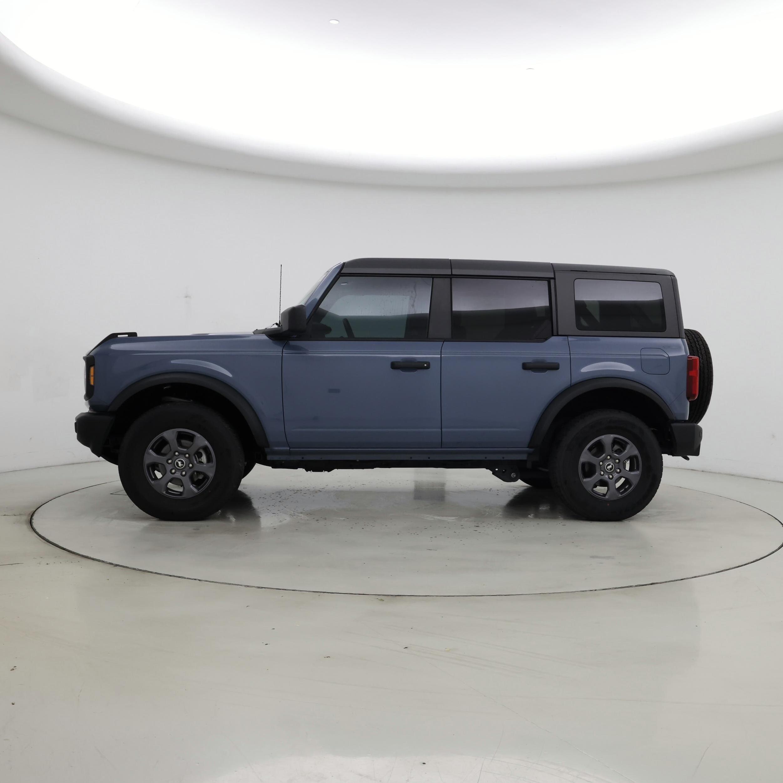 Thumbnail: 2025 Ford Bronco - 3