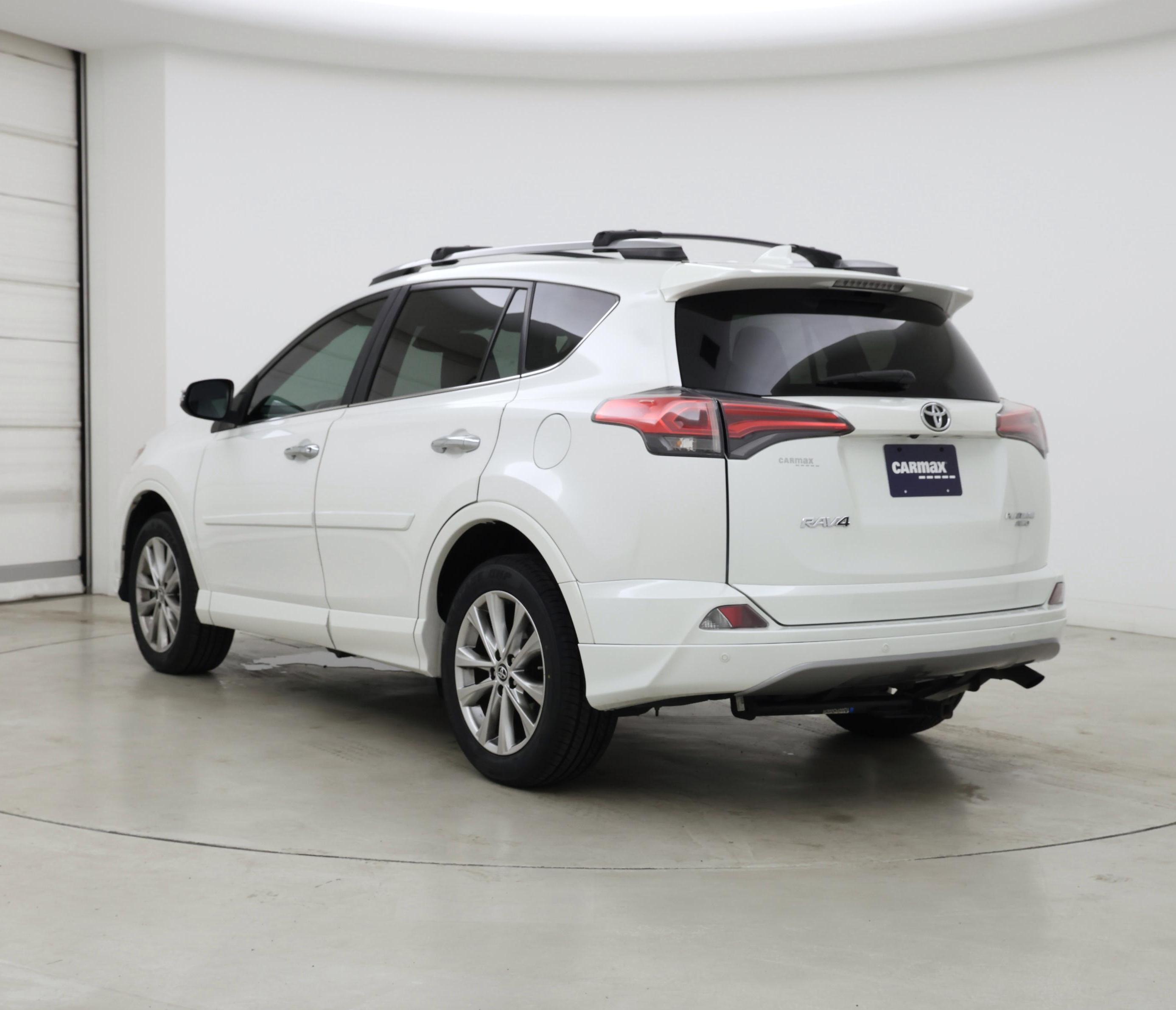 Thumbnail: 2017 Toyota RAV4 - 2