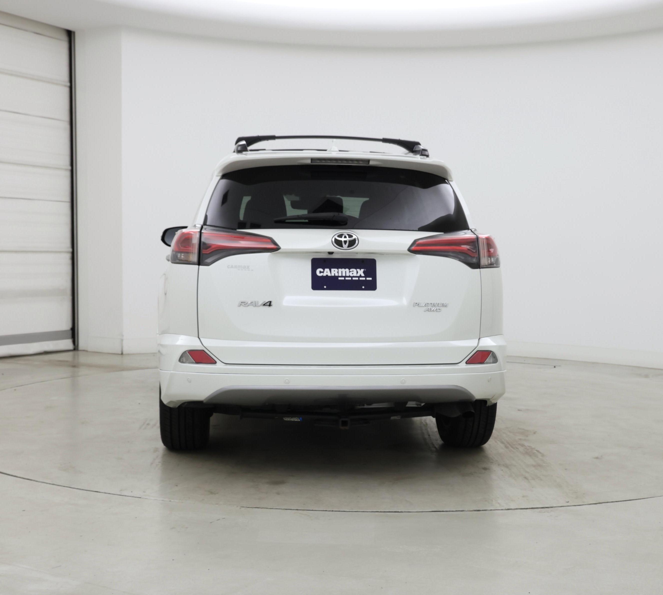 Thumbnail: 2017 Toyota RAV4 - 6