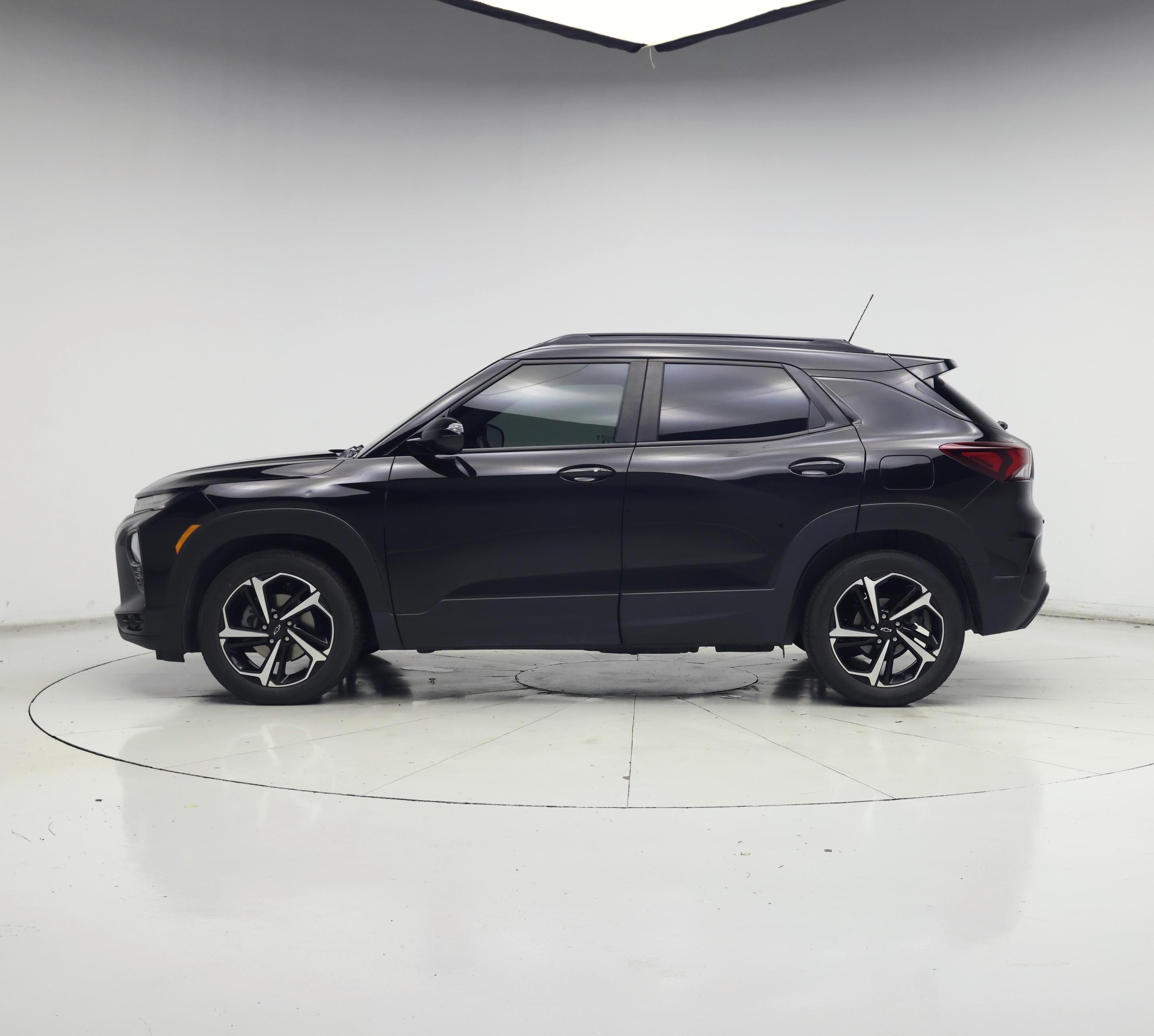 Thumbnail: 2023 Chevrolet TrailBlazer - 3