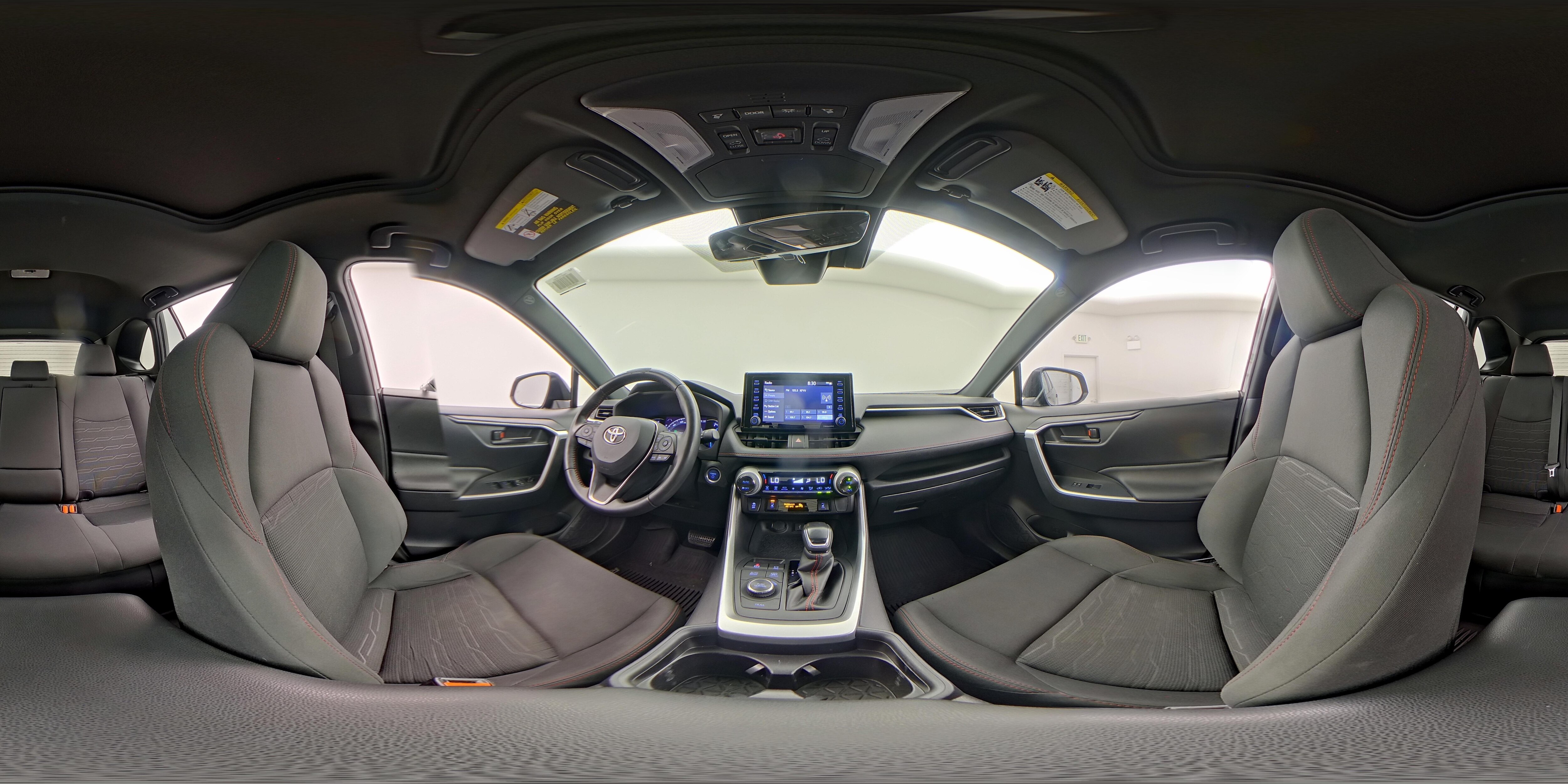 2021 Toyota RAV4 SE - Photo 25
