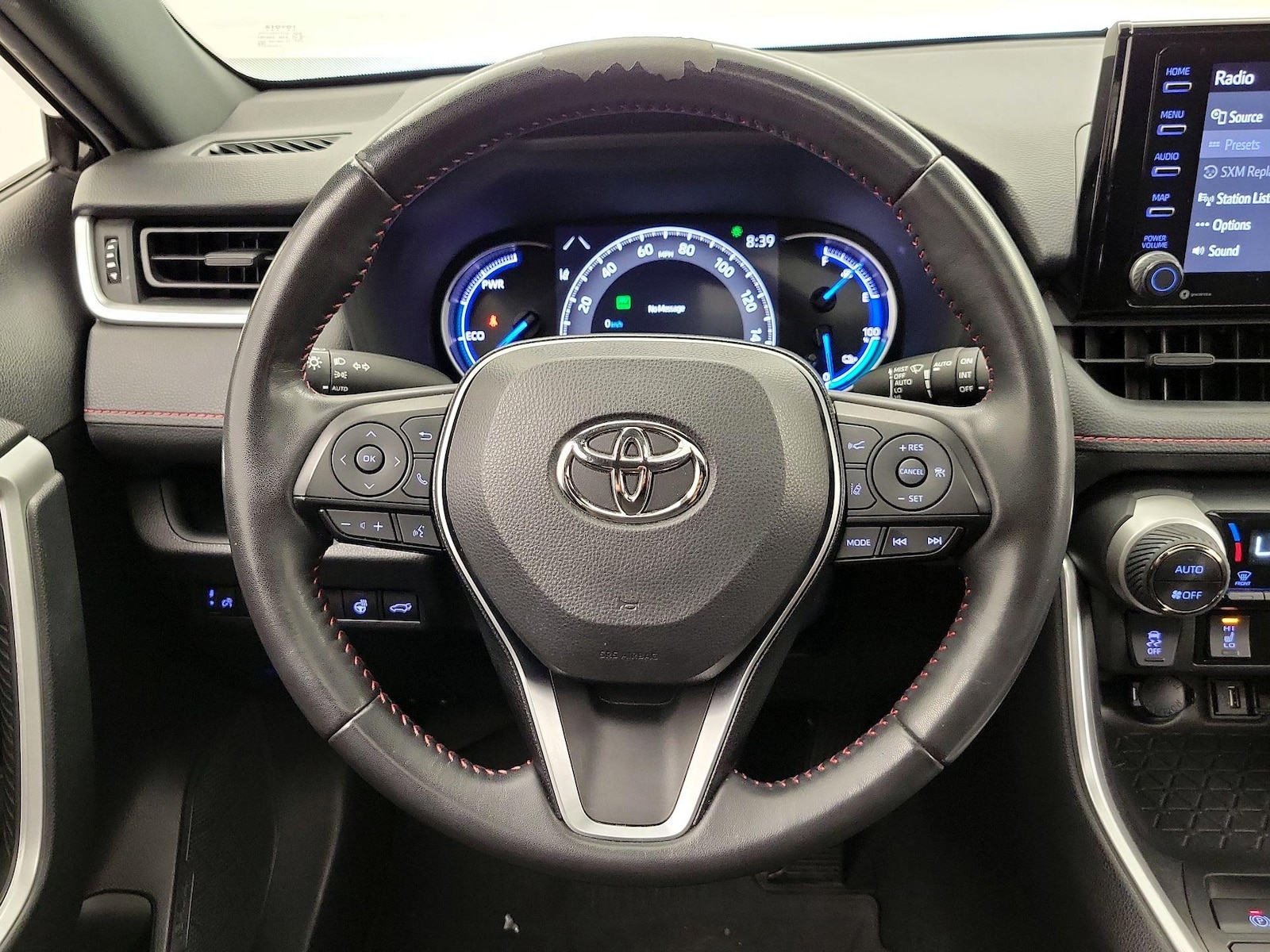 2021 Toyota RAV4 SE - Photo 11