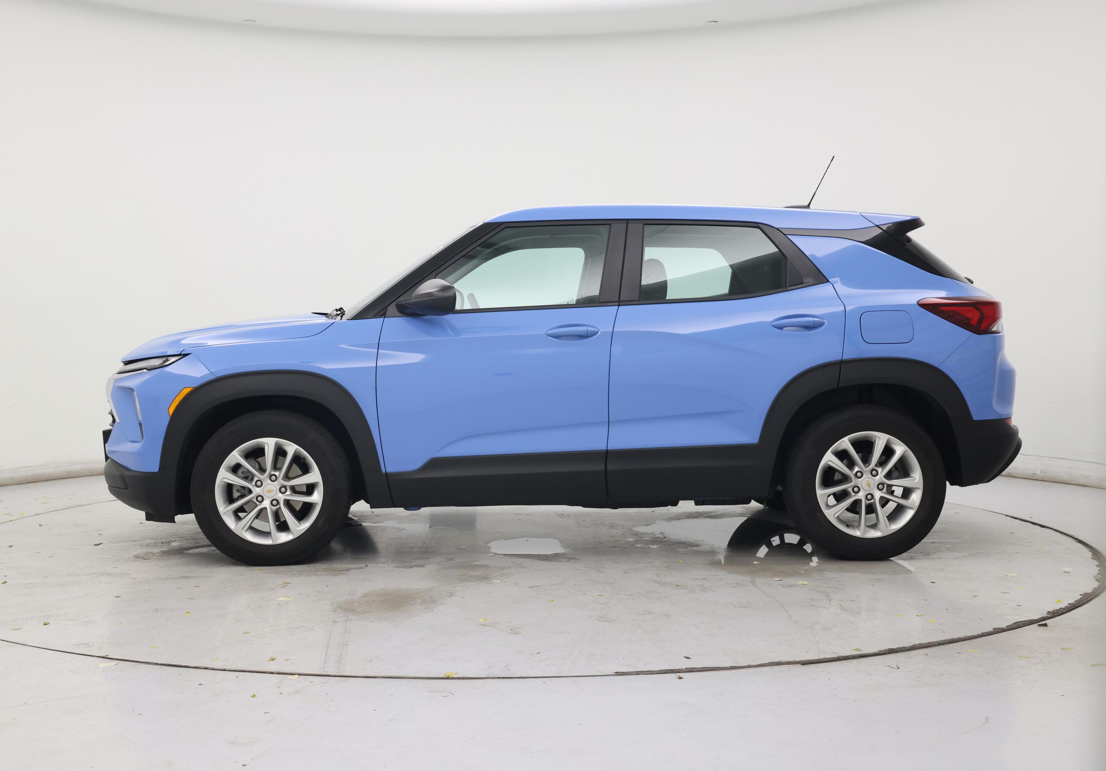 Thumbnail: 2024 Chevrolet TrailBlazer - 3