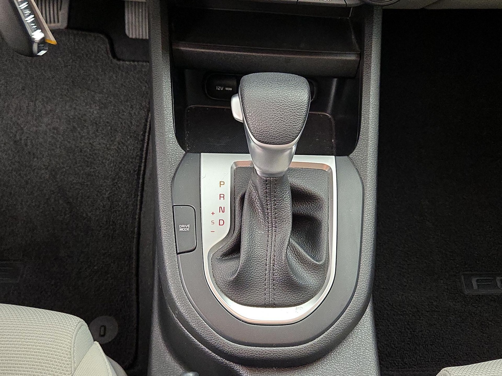 2022 Kia FORTE LXS - Photo 18