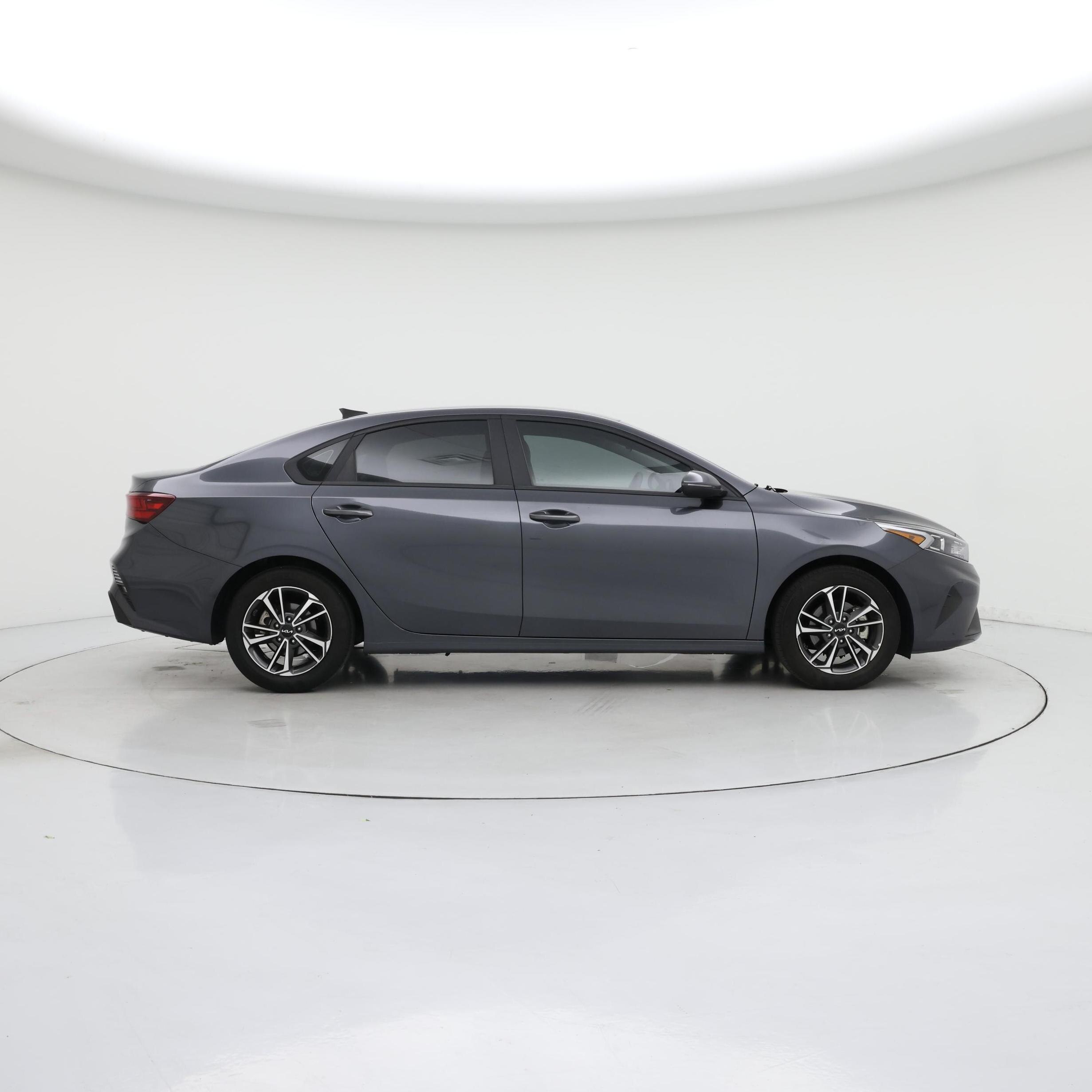 Thumbnail: 2022 Kia Forte - 7