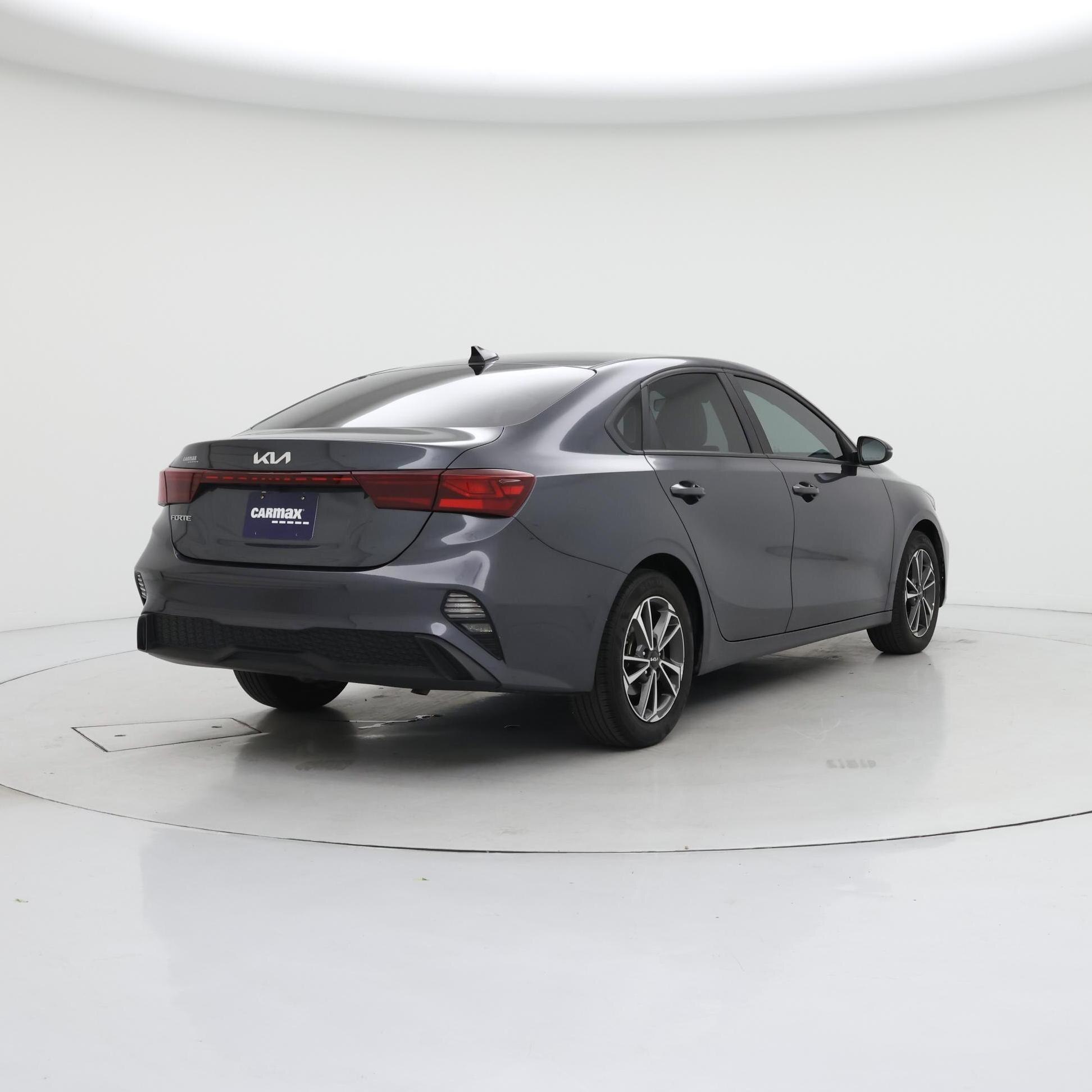 Thumbnail: 2022 Kia Forte - 8