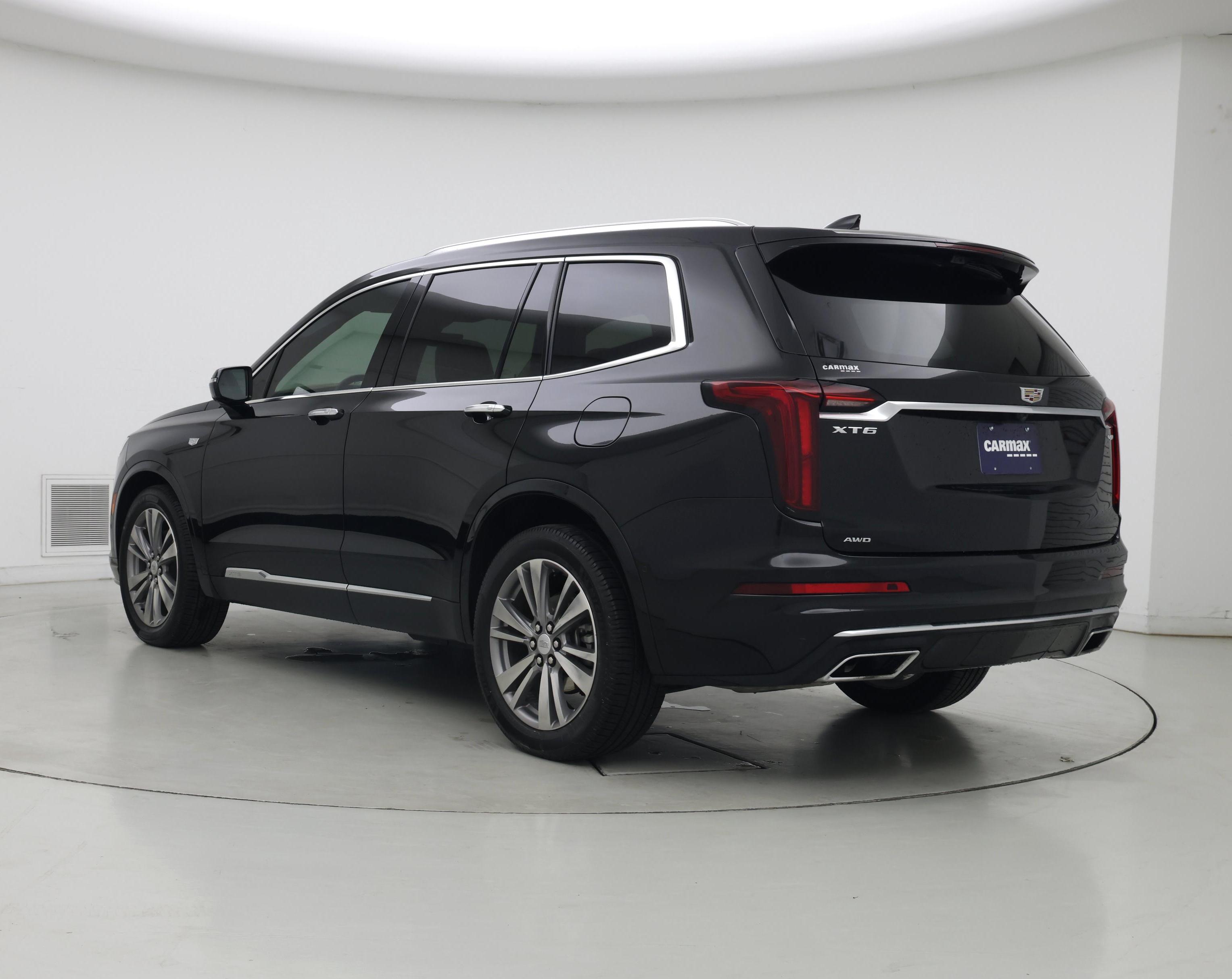 Thumbnail: 2022 Cadillac XT6 - 2