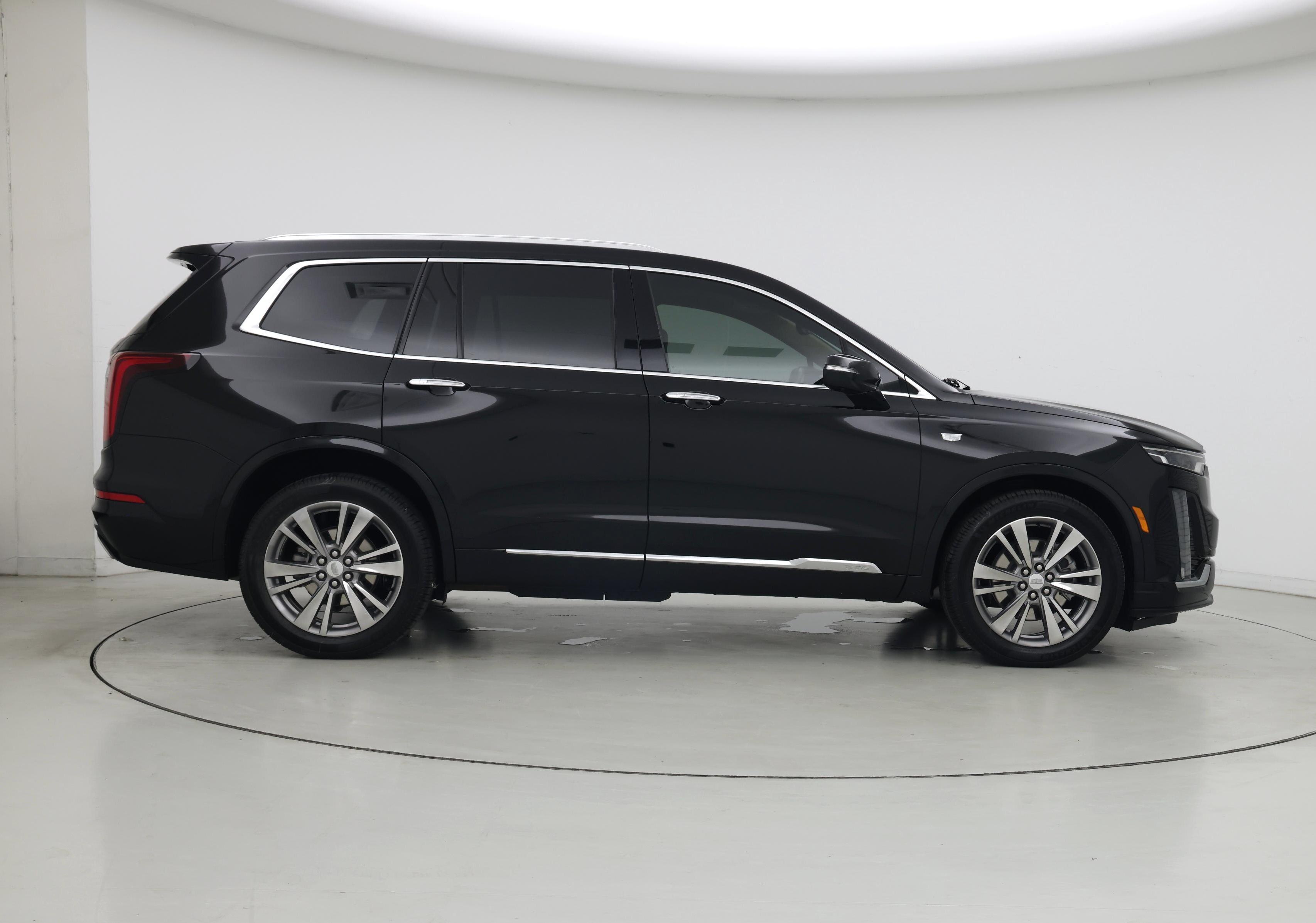 Thumbnail: 2022 Cadillac XT6 - 7