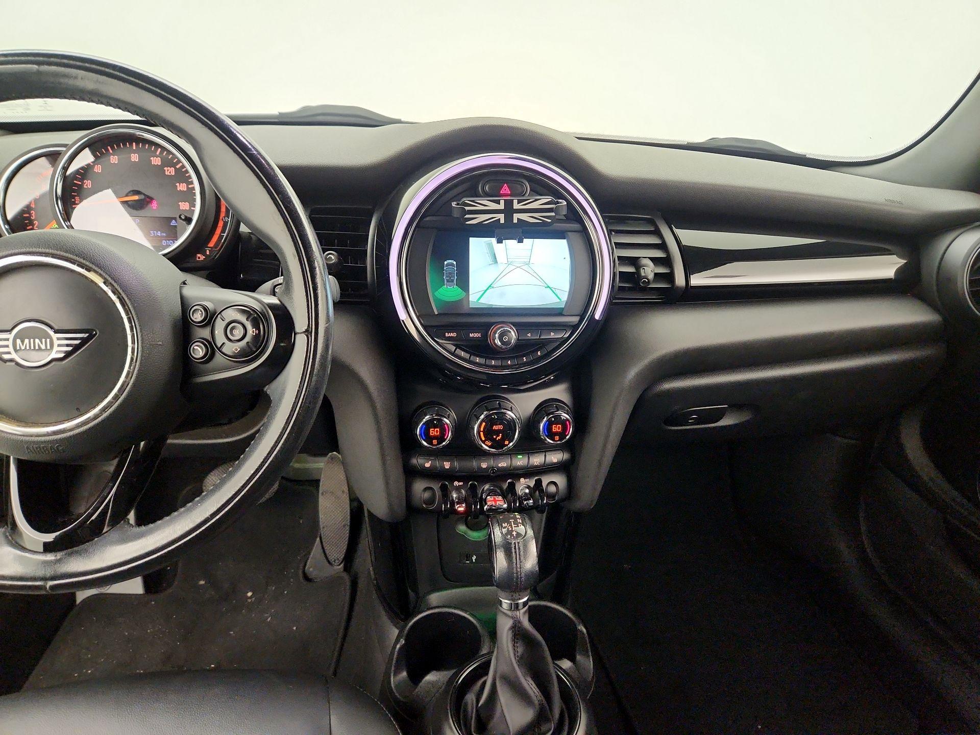 Thumbnail: 2019 MINI Cooper - 9