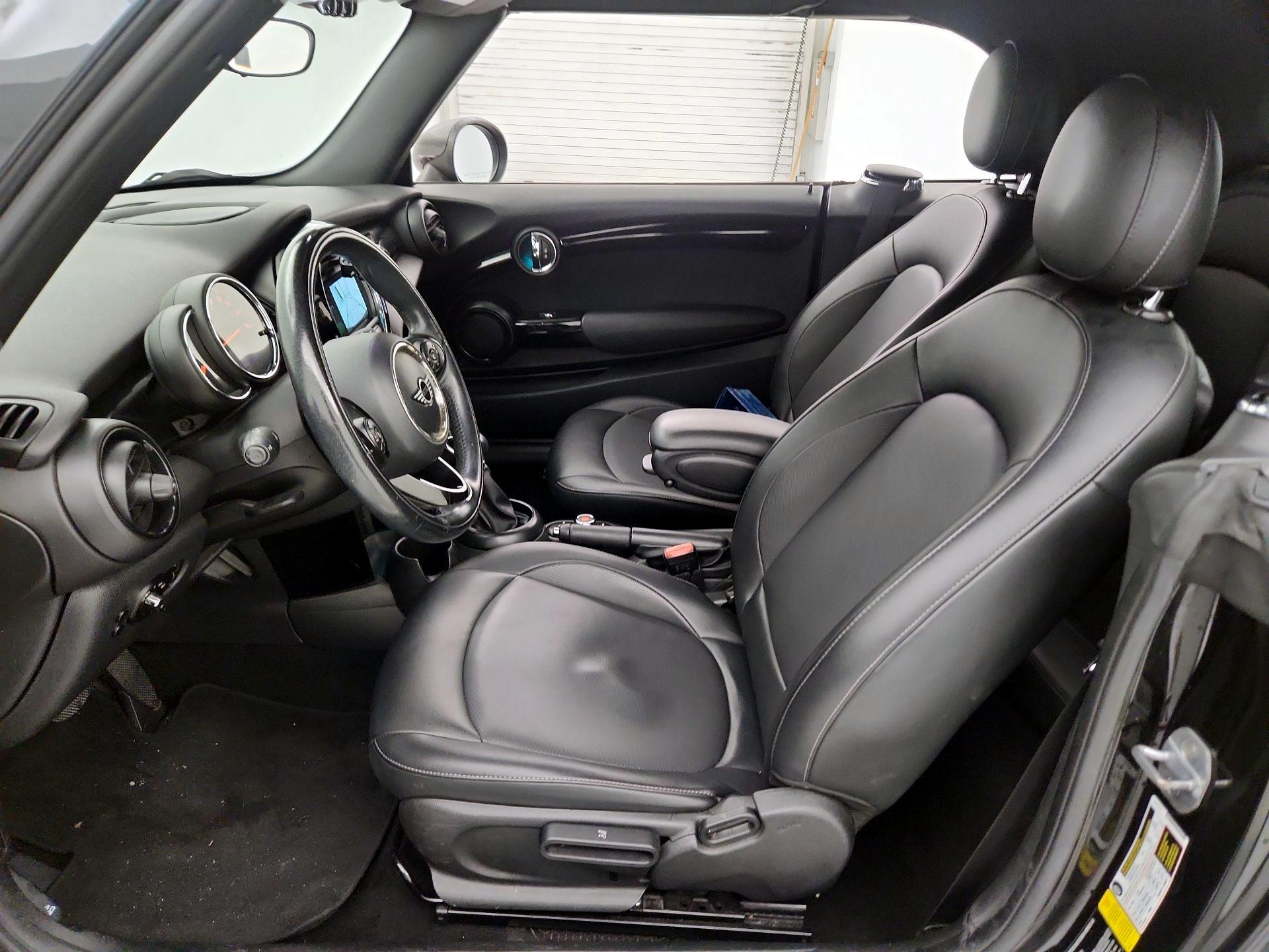 Thumbnail: 2019 MINI Cooper - 11