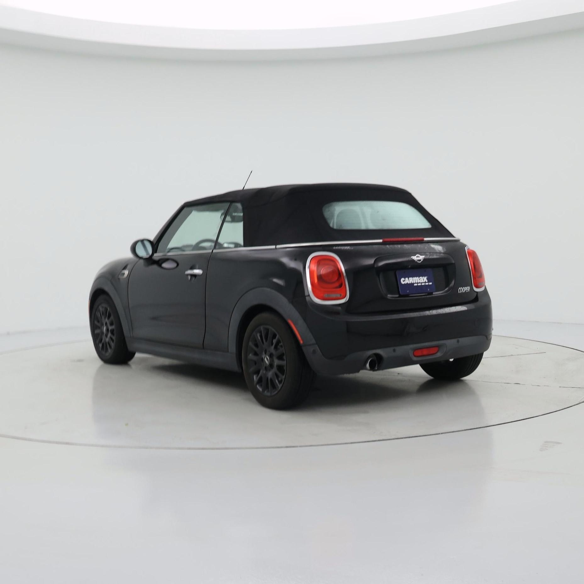 Thumbnail: 2019 MINI Cooper - 2