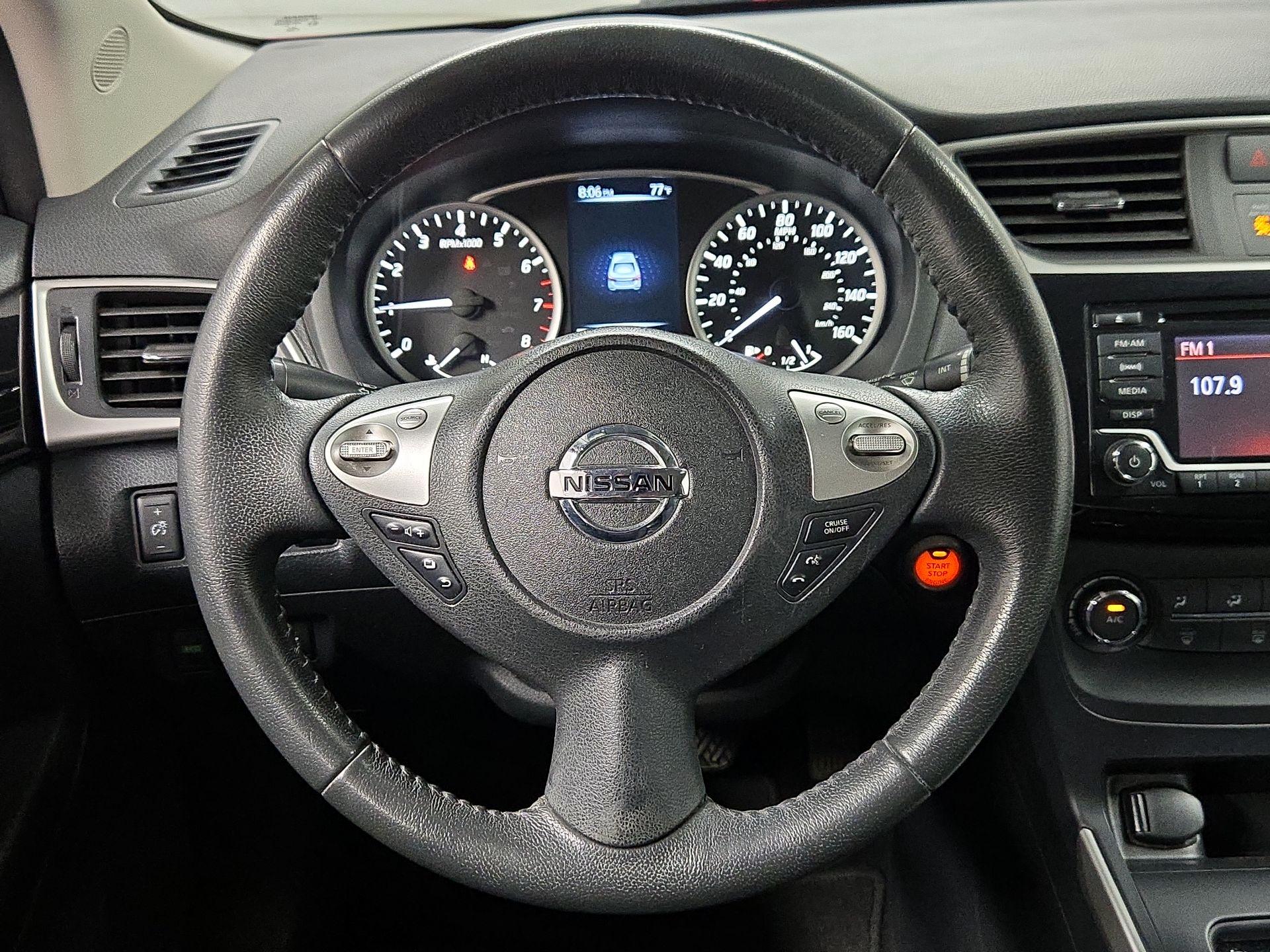 Thumbnail: 2017 Nissan Sentra - 10