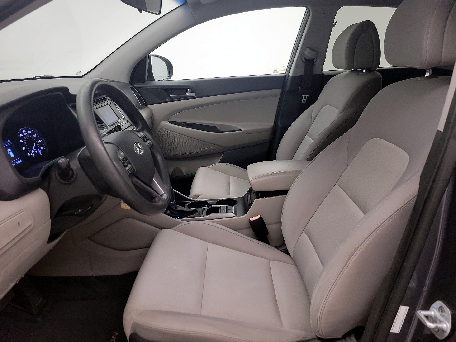 Thumbnail: 2016 Hyundai Tucson - 11