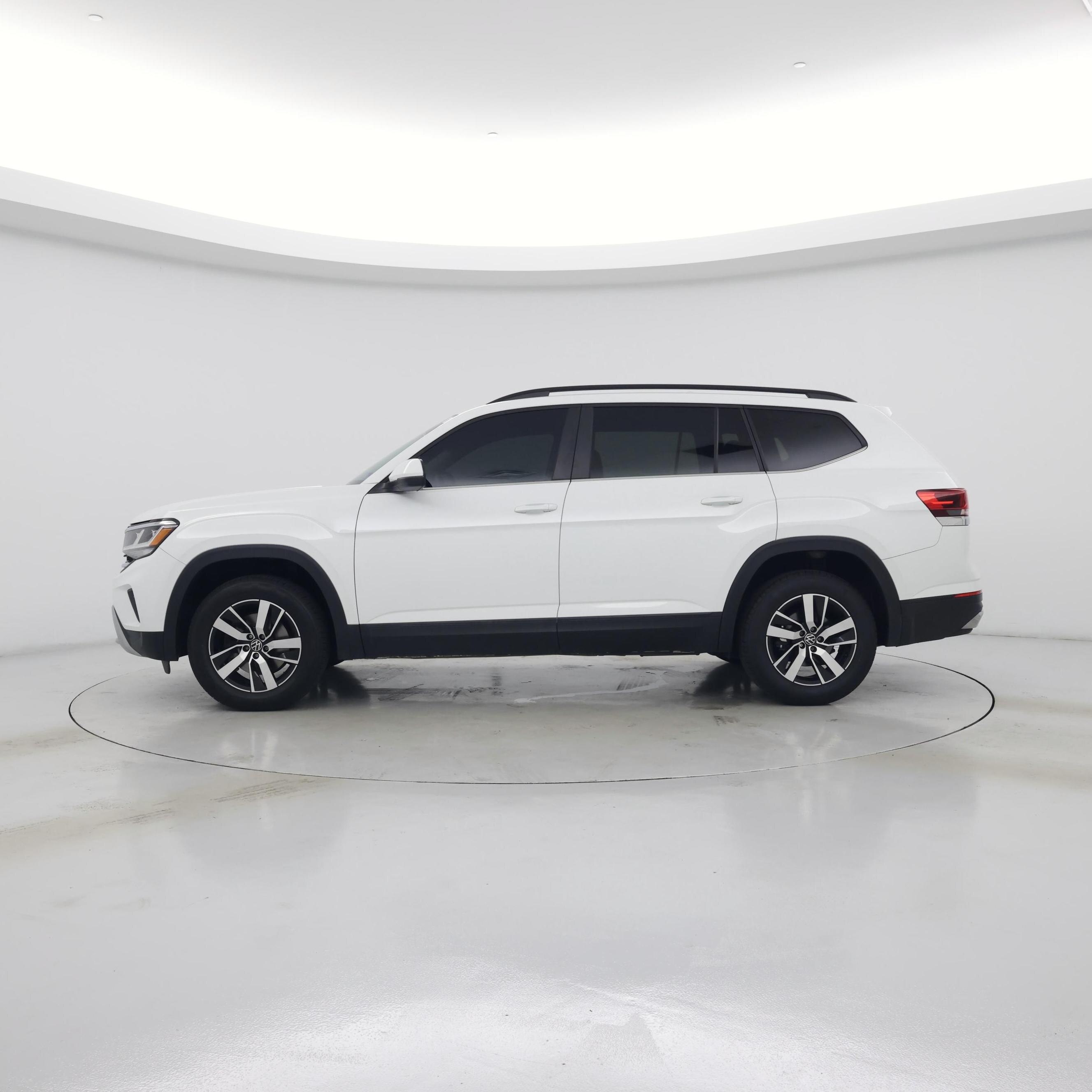 Thumbnail: 2022 Volkswagen Atlas - 3