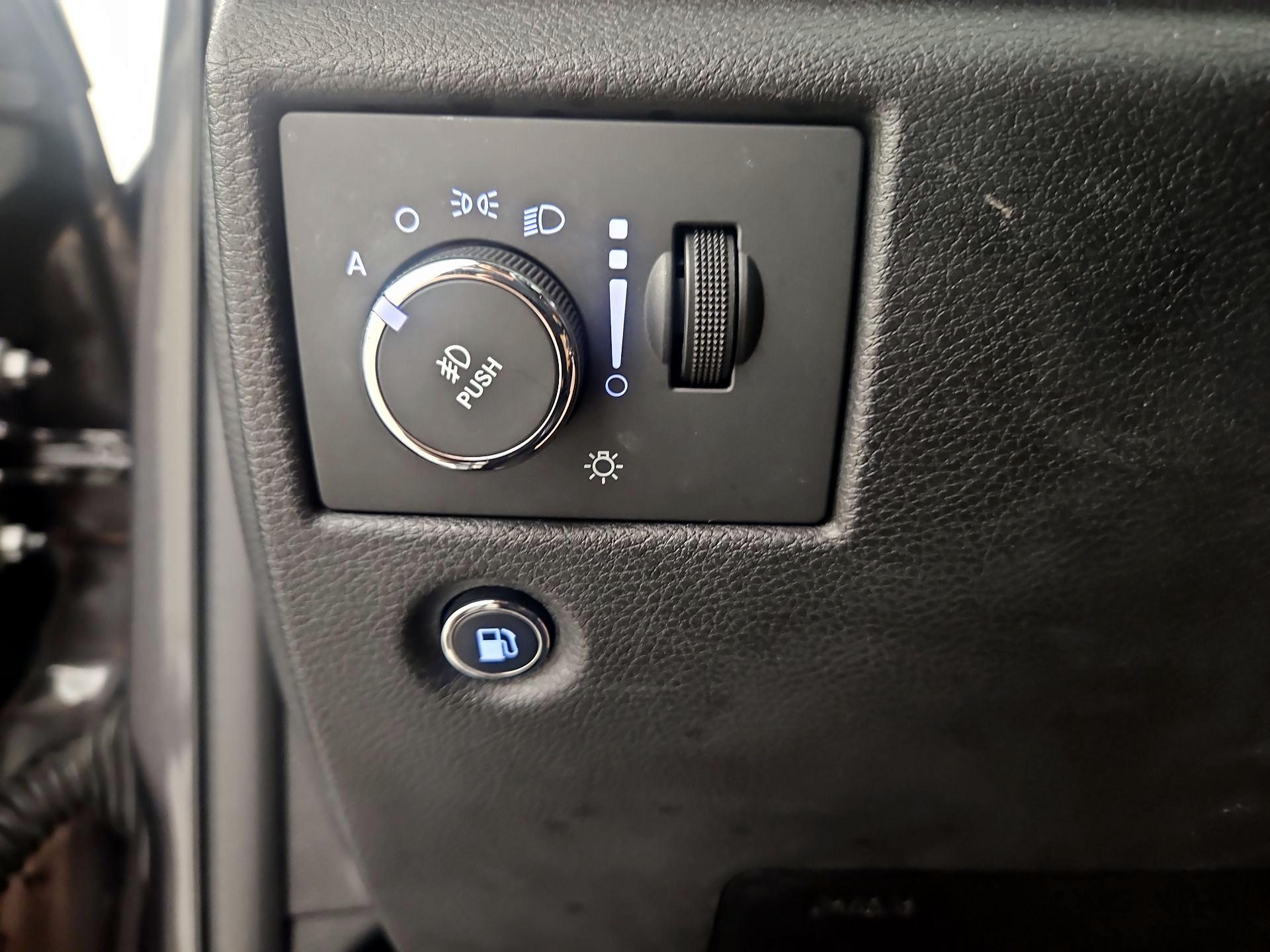 Thumbnail: 2016 Jeep Grand Cherokee - 13