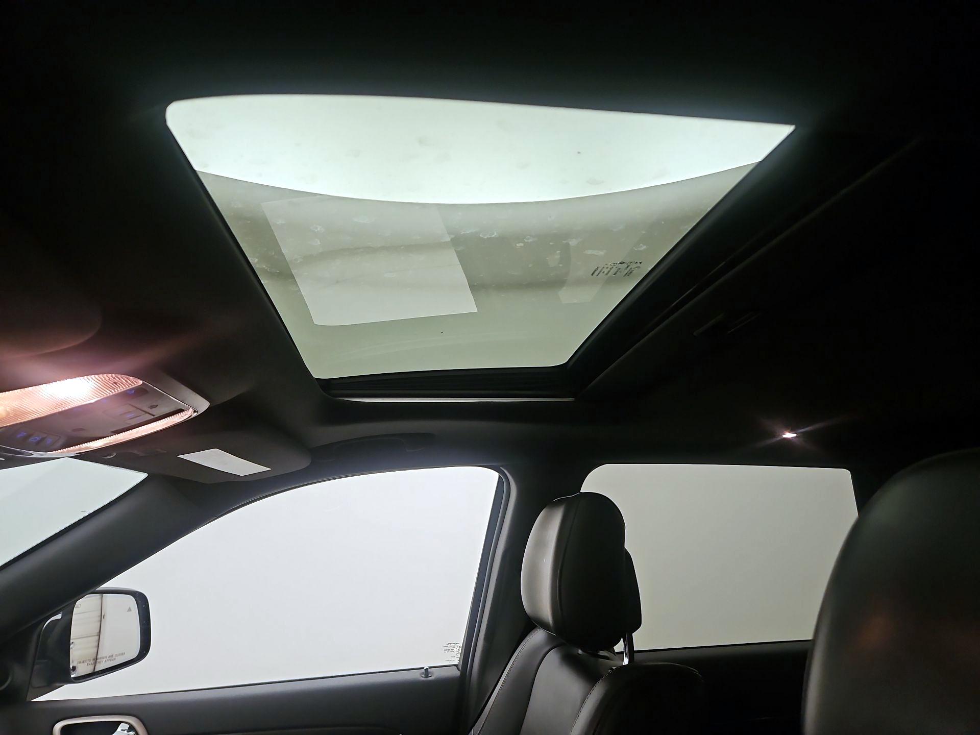 Thumbnail: 2016 Jeep Grand Cherokee - 20