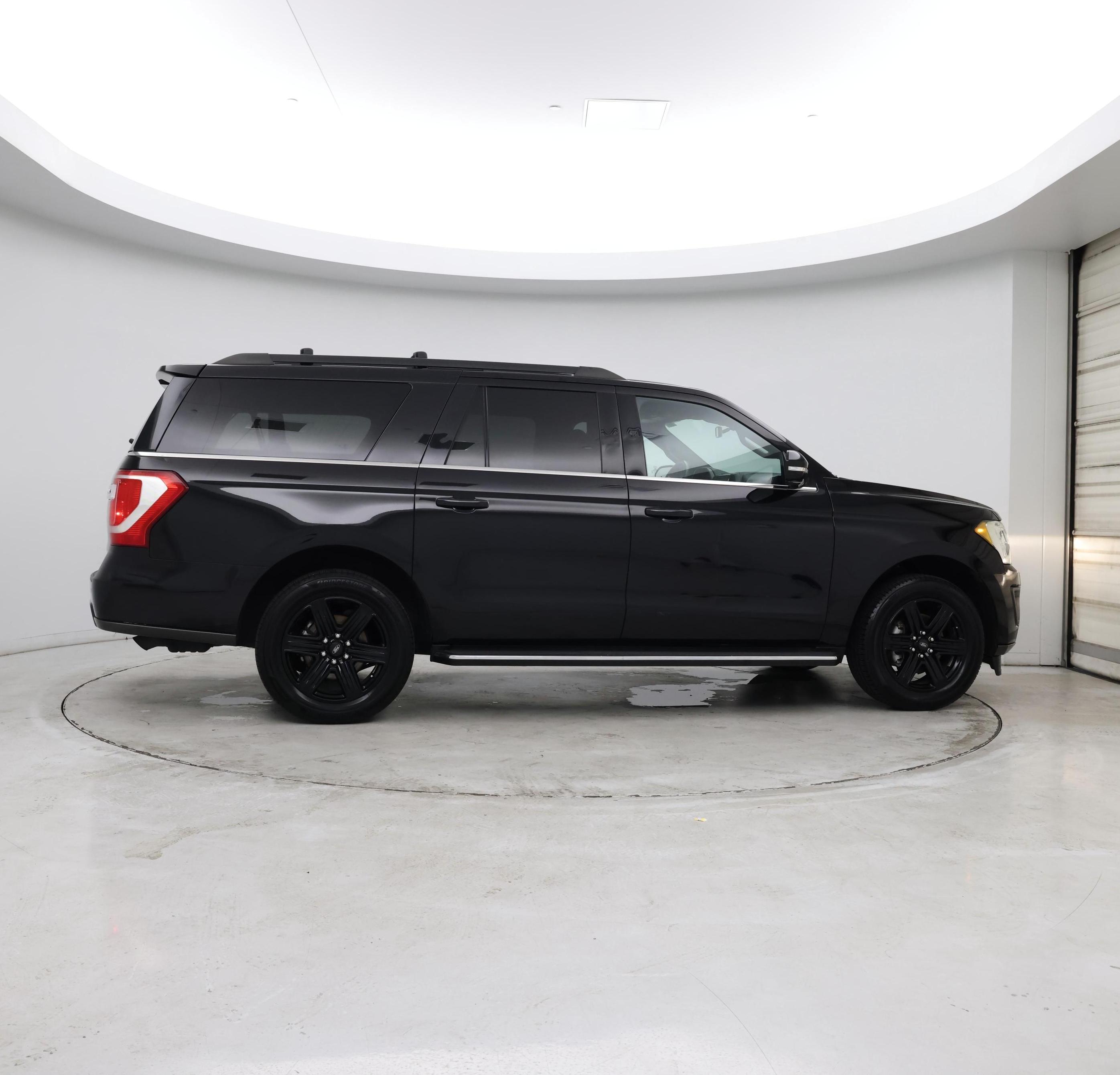 Thumbnail: 2020 Ford Expedition - 8