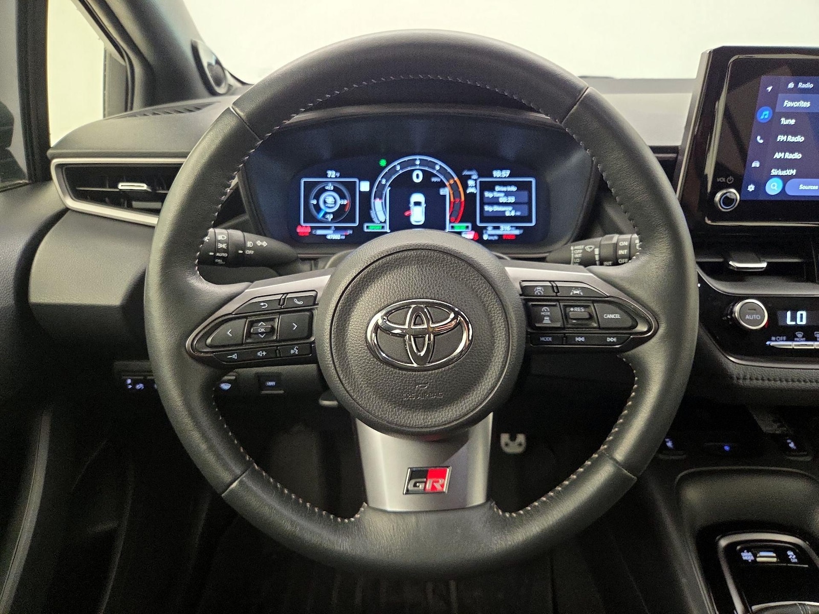 2024 Toyota GR Corolla Premium - Photo 11