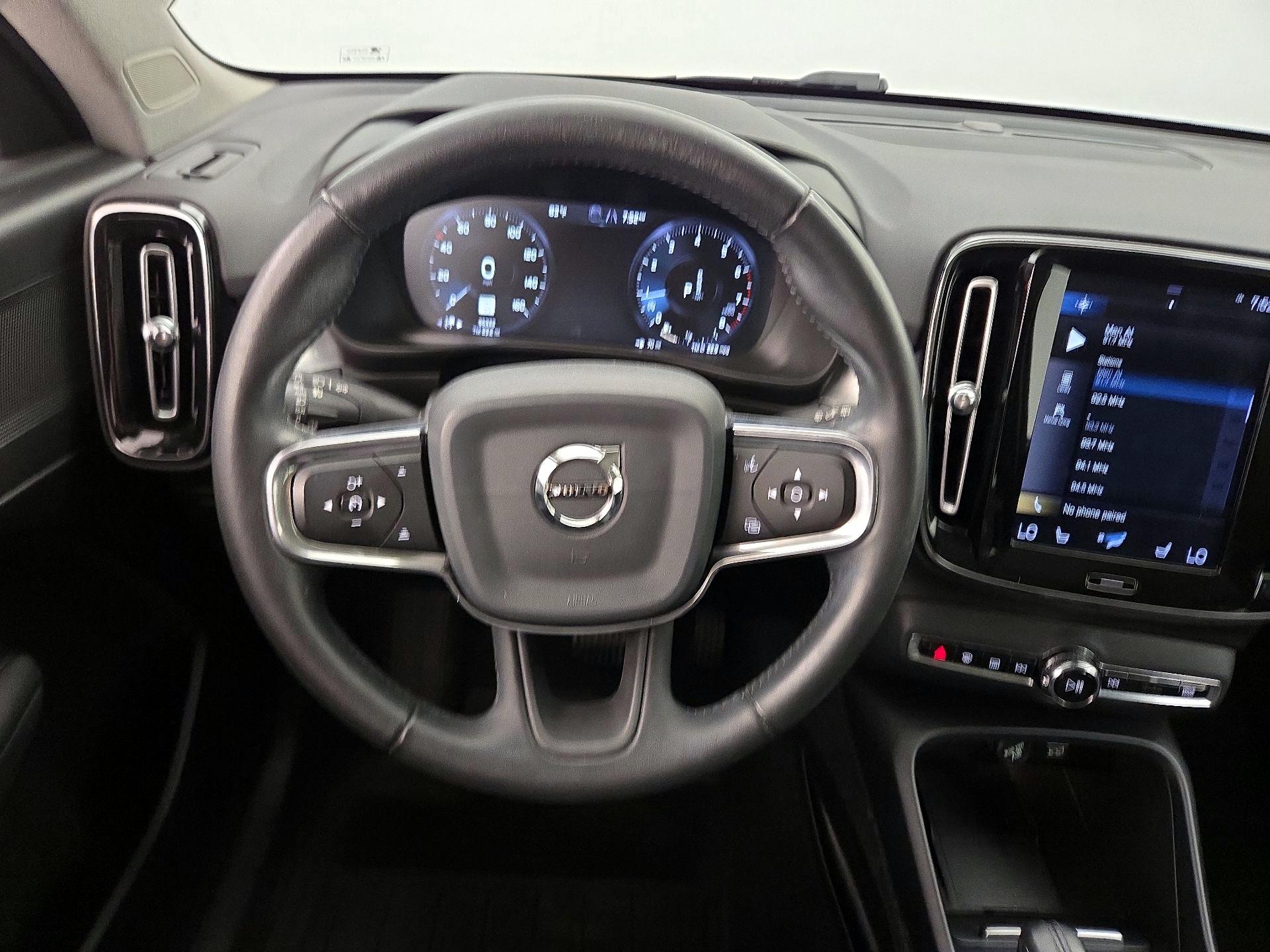 Thumbnail: 2019 Volvo XC40 - 10