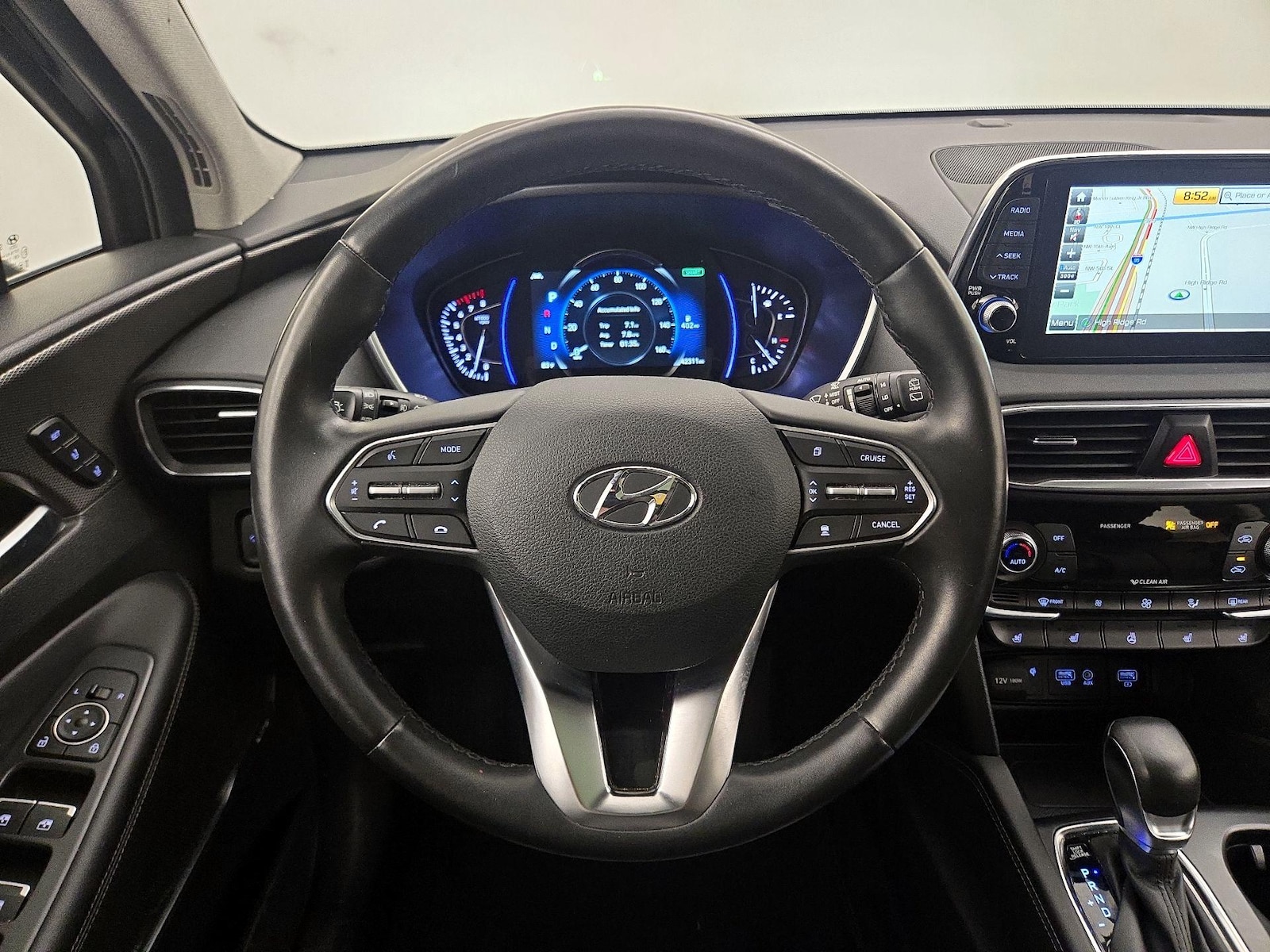 2020 Hyundai Santa Fe Limited - Photo 11