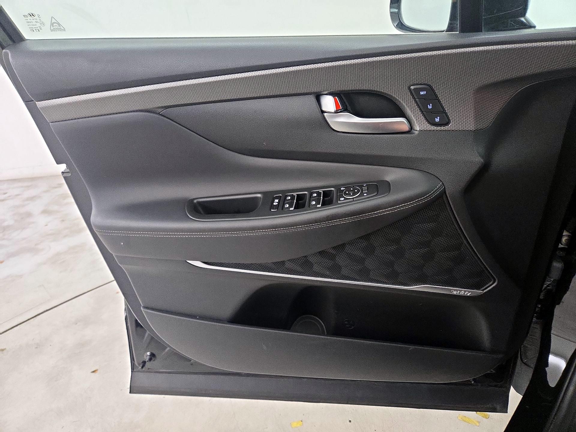 Thumbnail: 2020 Hyundai Santa Fe - 12