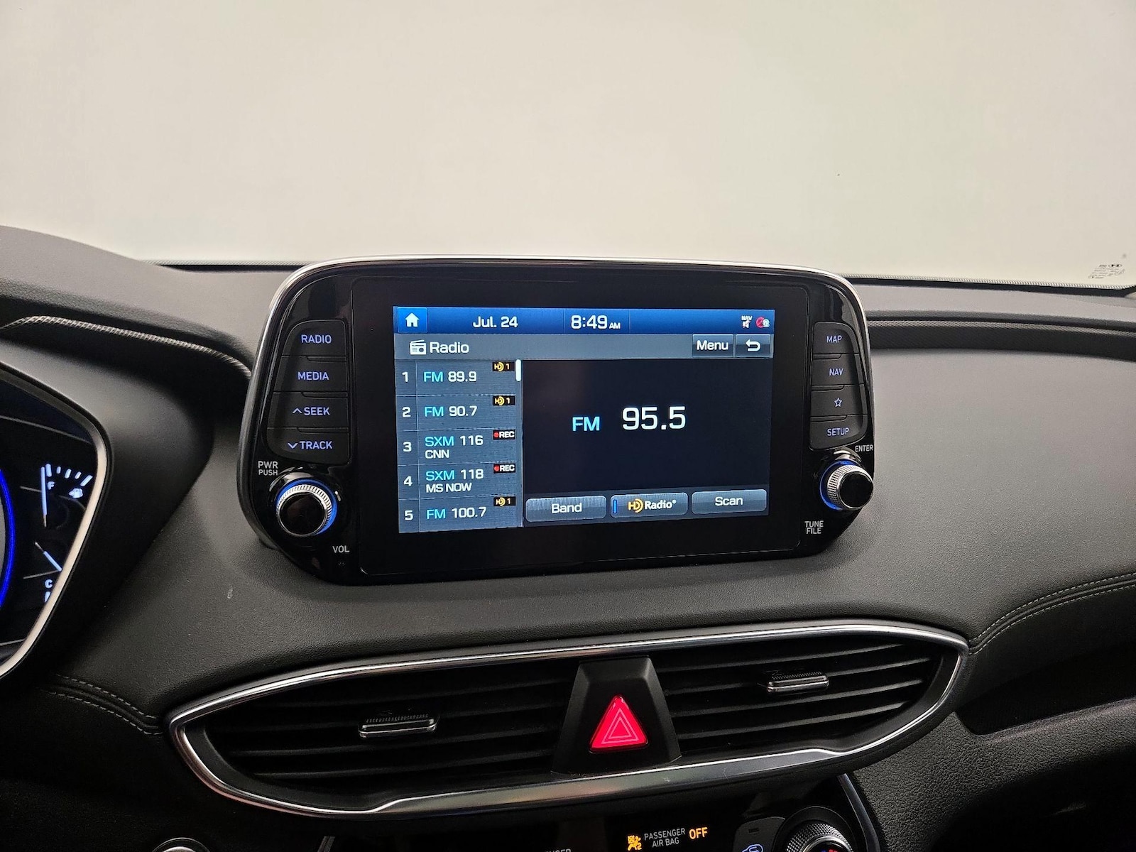 2020 Hyundai Santa Fe Limited - Photo 17