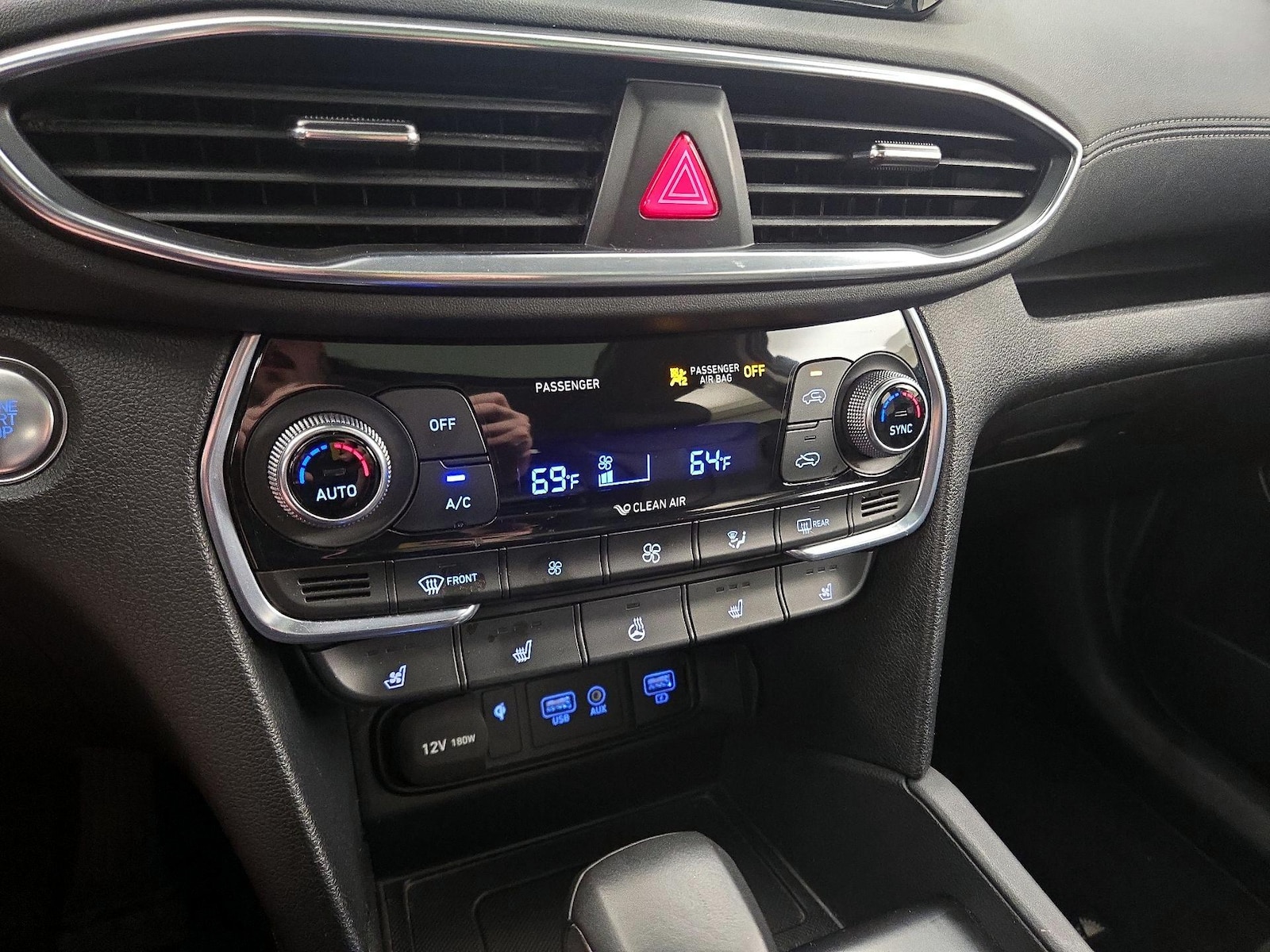 2020 Hyundai Santa Fe Limited - Photo 18