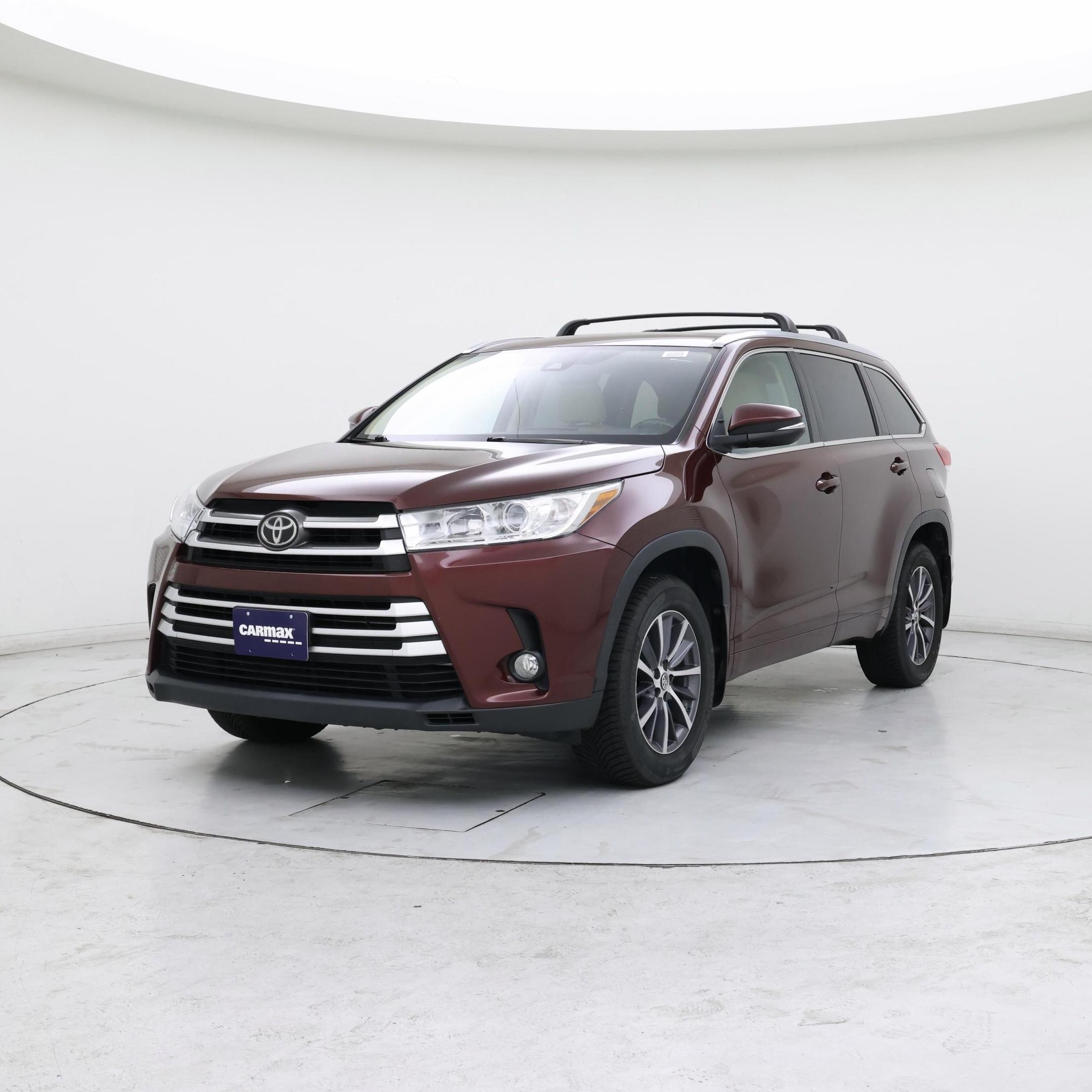 Thumbnail: 2017 Toyota Highlander - 4
