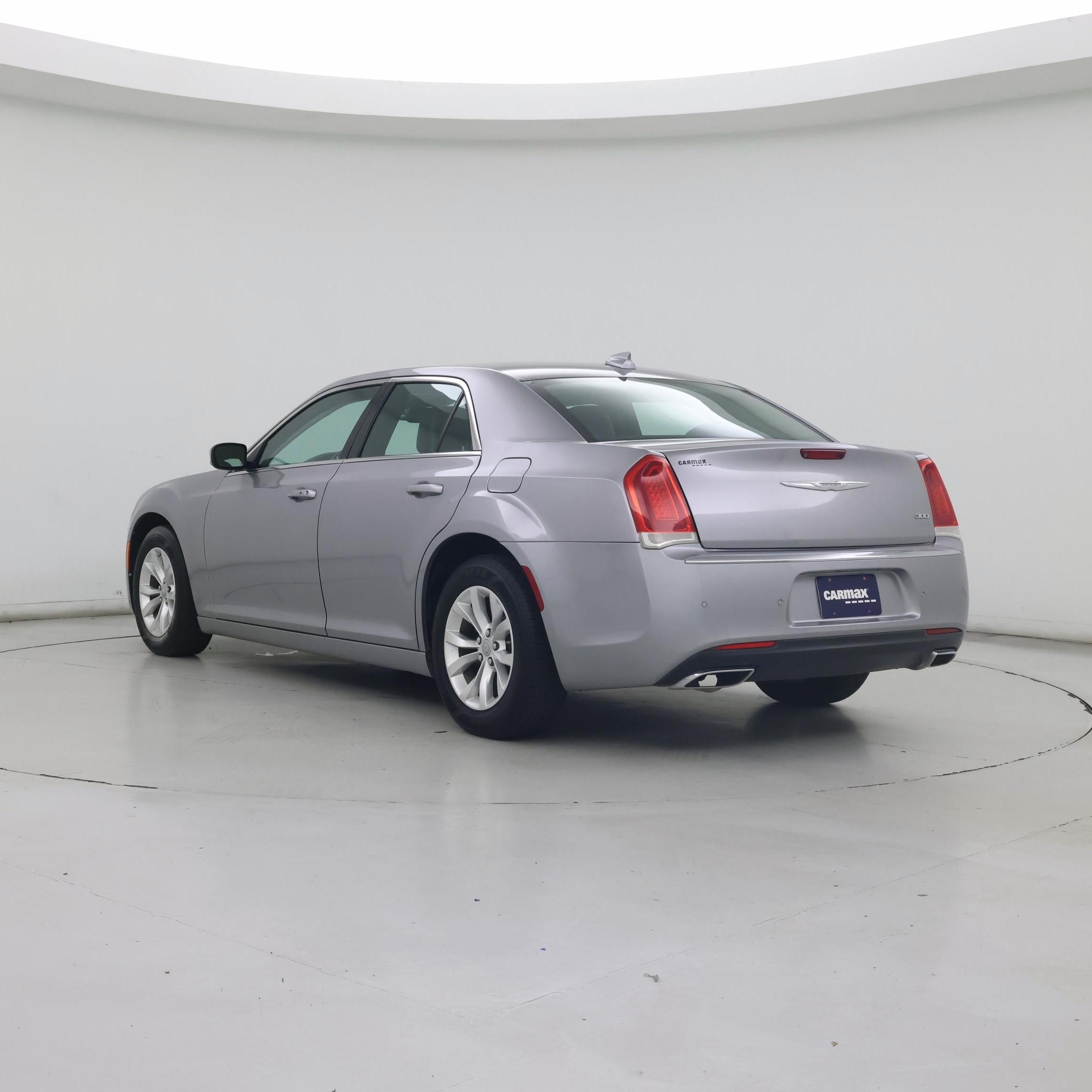 Thumbnail: 2015 Chrysler 300 - 2