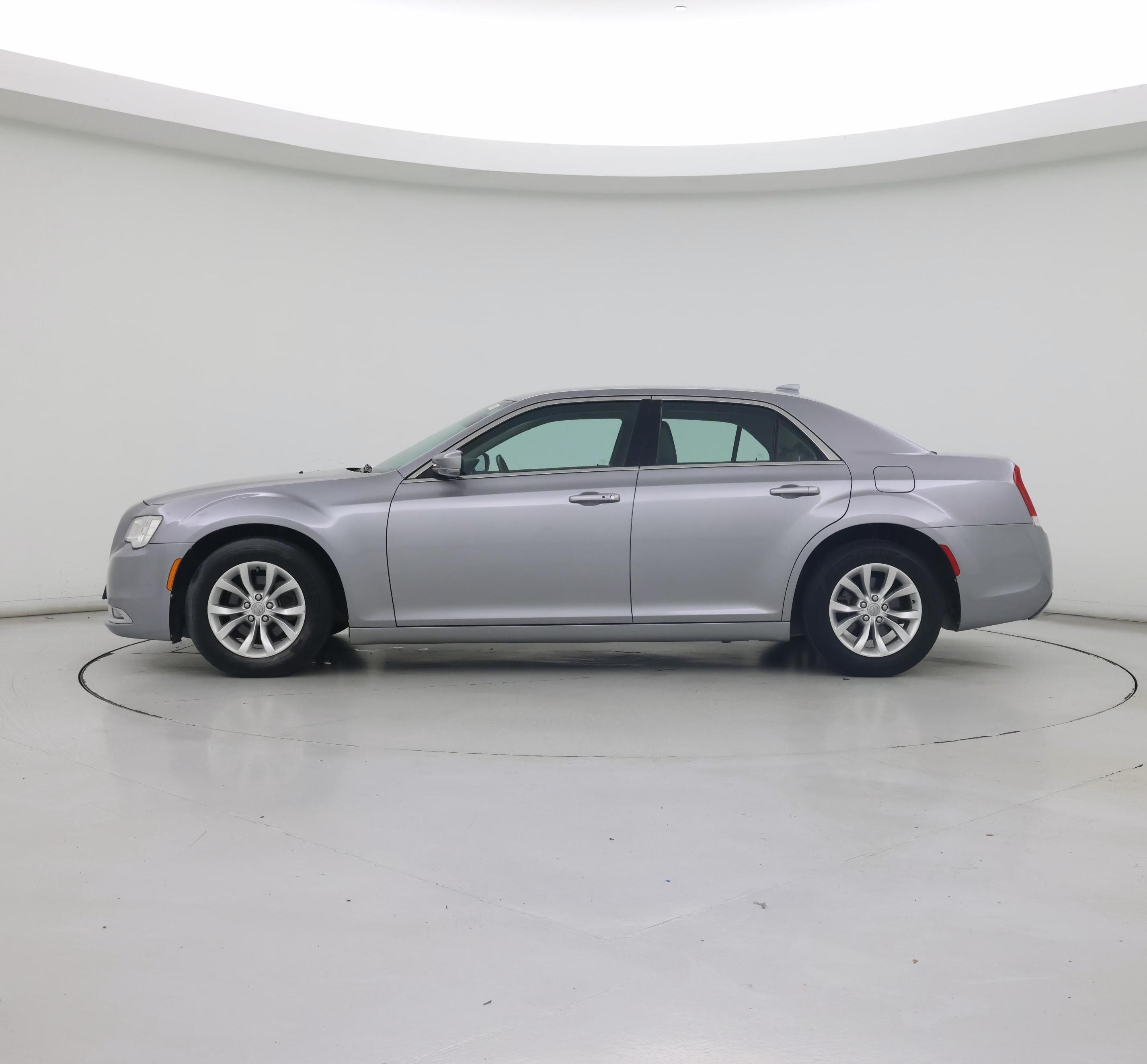 Thumbnail: 2015 Chrysler 300 - 3