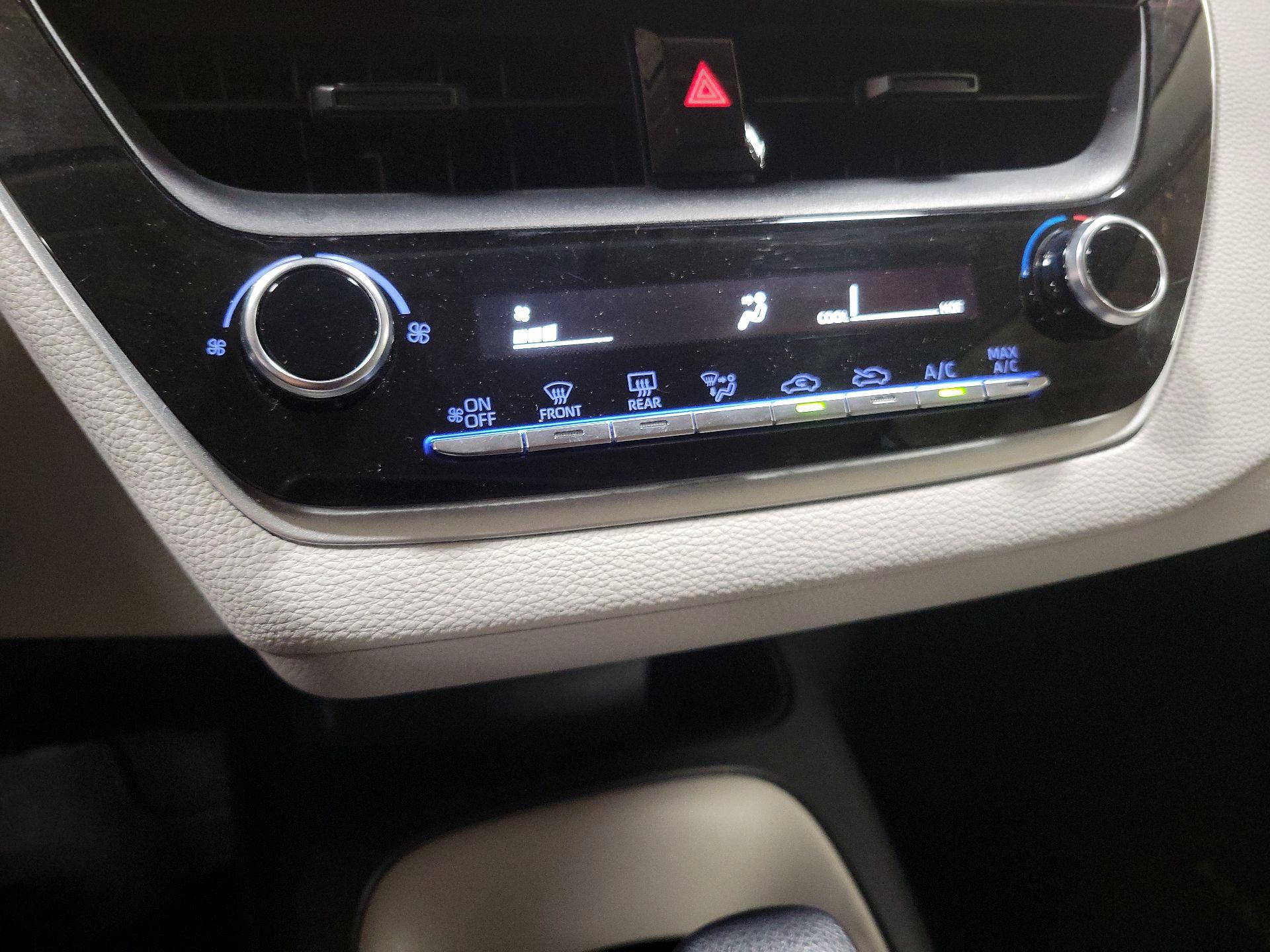 Thumbnail: 2021 Toyota Corolla - 16