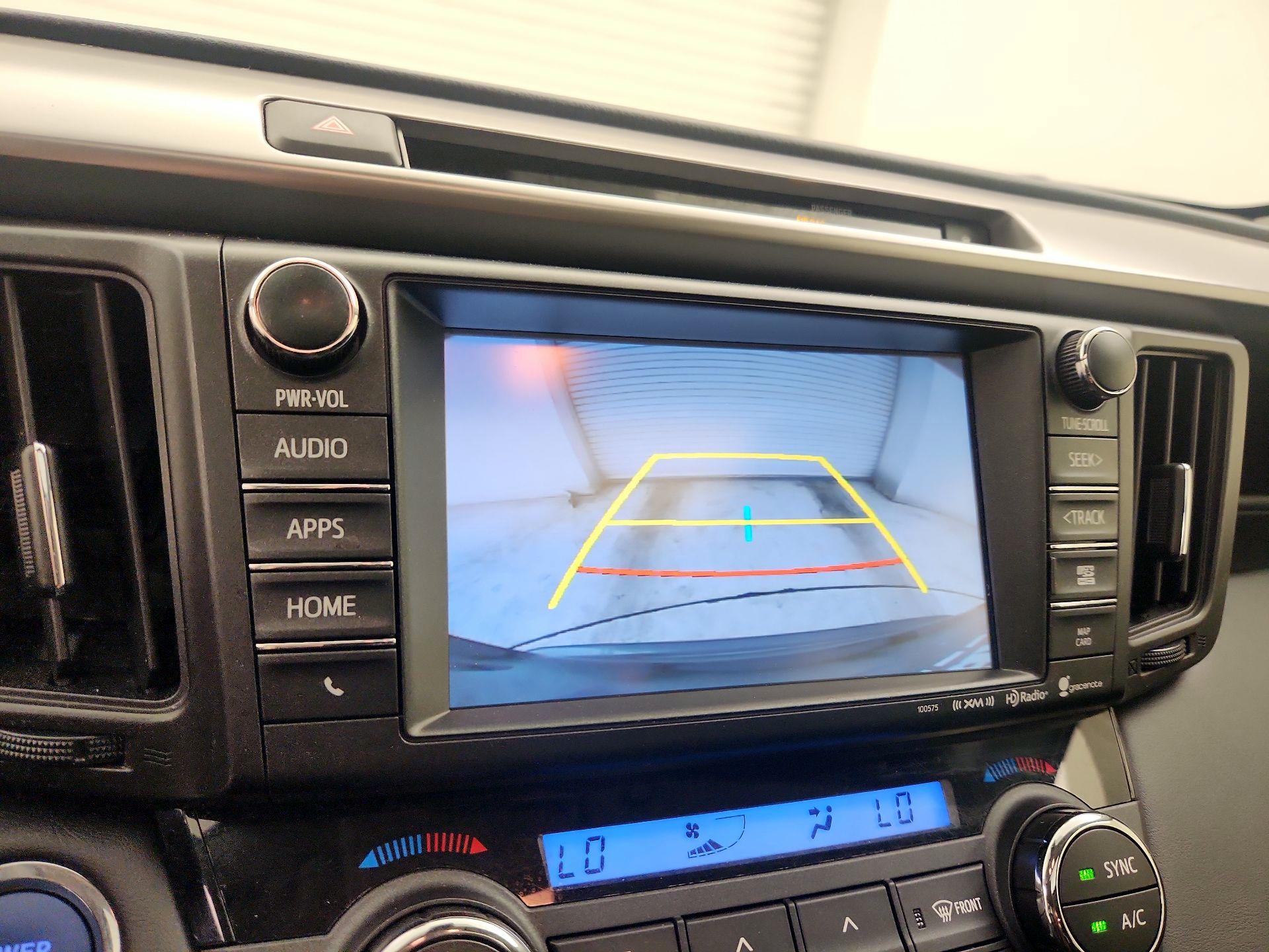 Thumbnail: 2016 Toyota RAV4 - 15