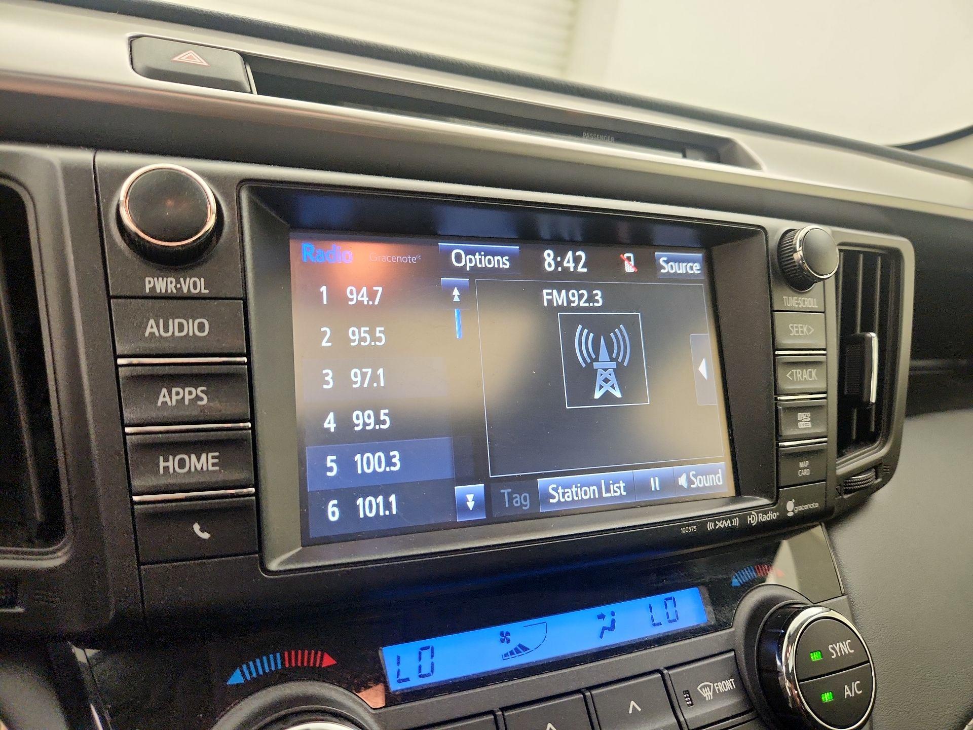 Thumbnail: 2016 Toyota RAV4 - 16