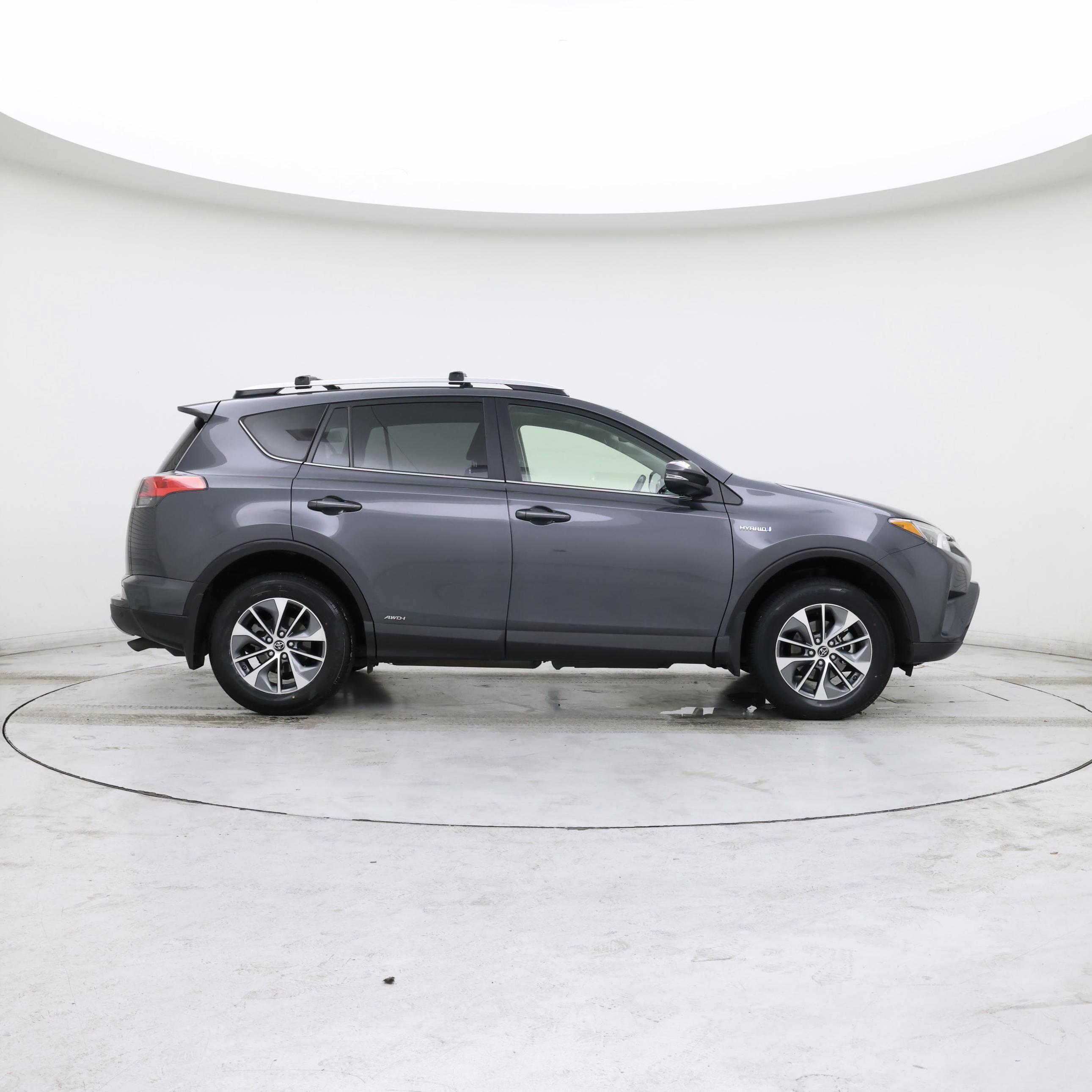 Thumbnail: 2016 Toyota RAV4 - 7