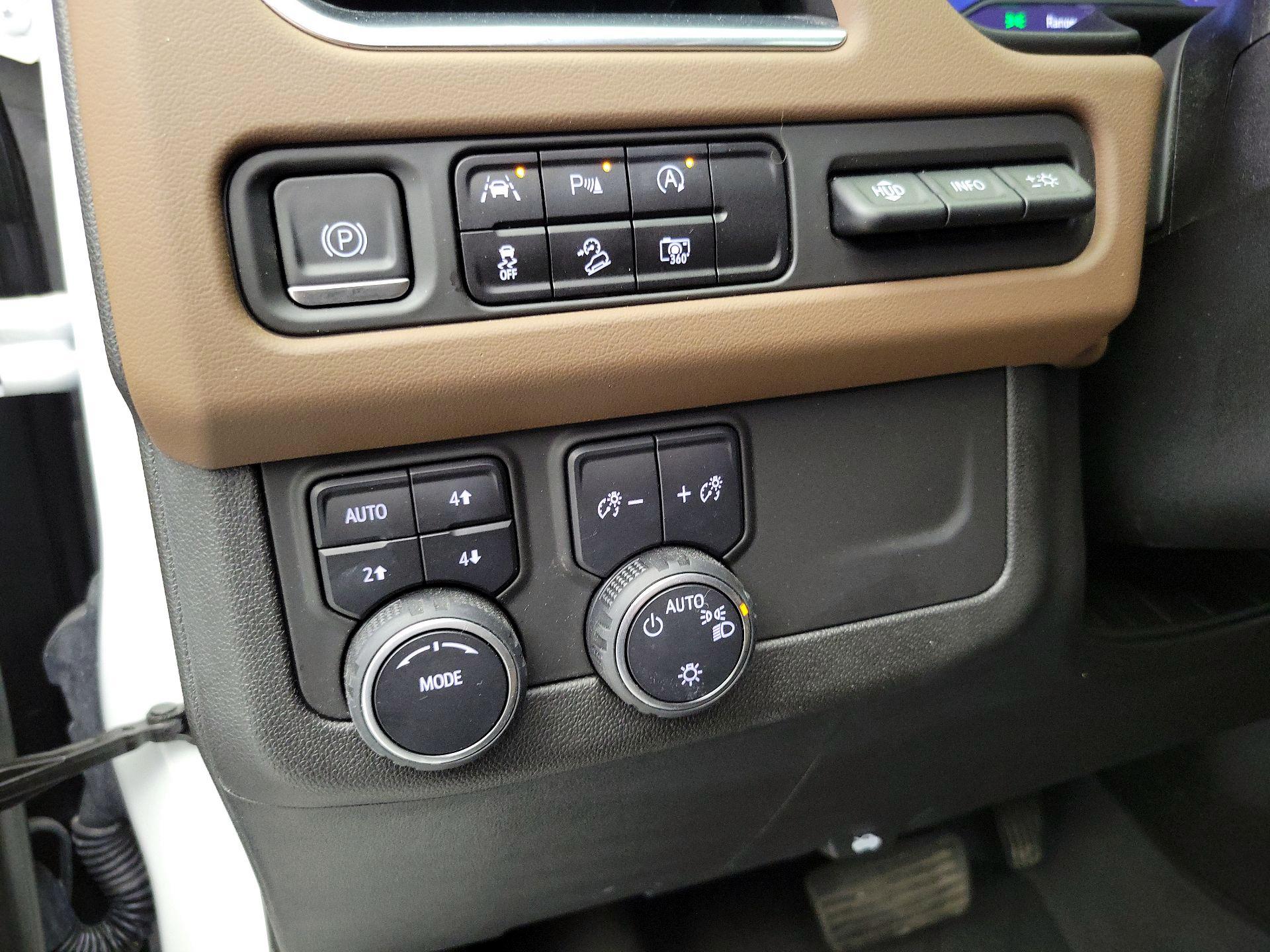 Thumbnail: 2023 Chevrolet Tahoe - 13