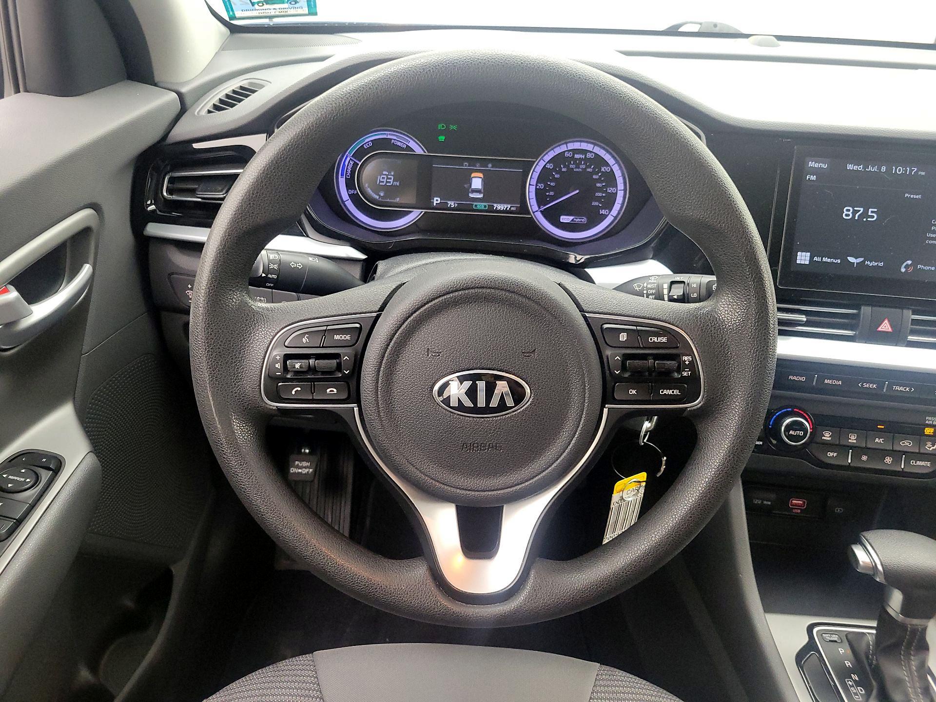 Thumbnail: 2020 Kia Niro - 10
