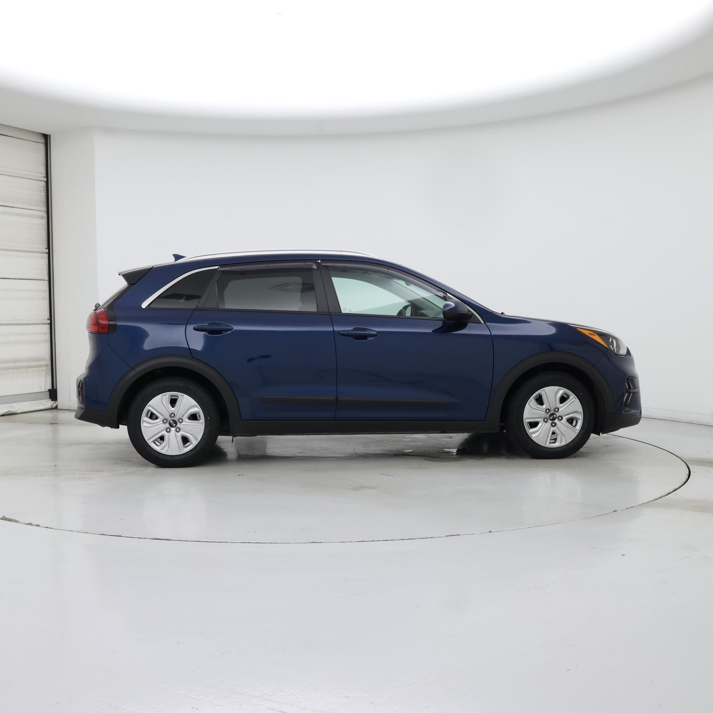 Thumbnail: 2020 Kia Niro - 7