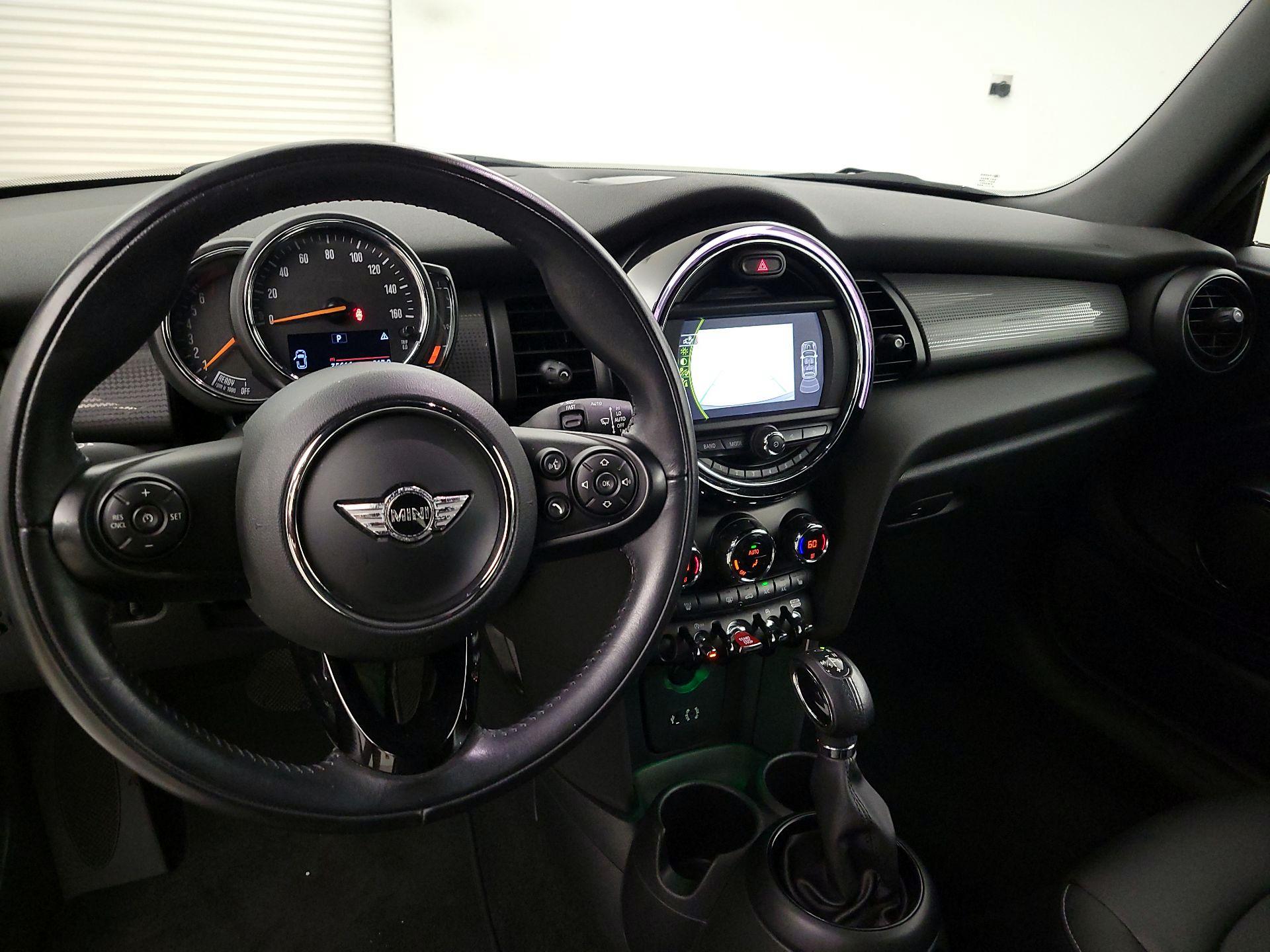 Thumbnail: 2018 MINI Cooper - 9