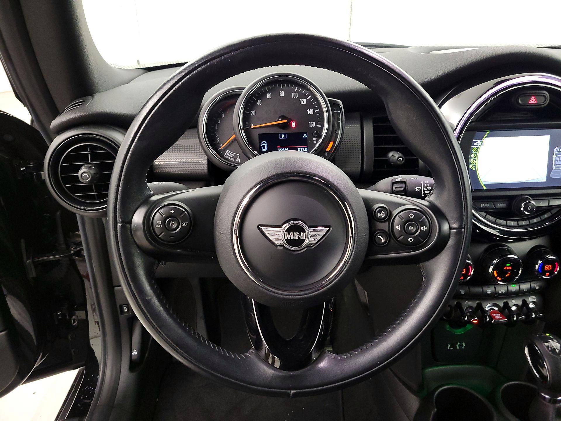 Thumbnail: 2018 MINI Cooper - 10