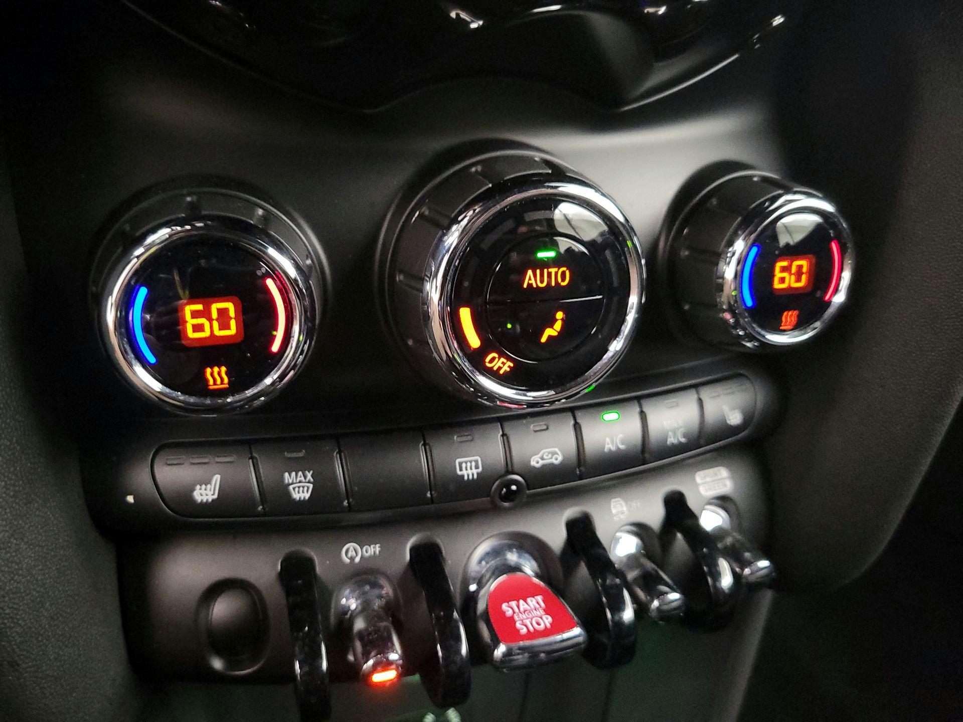 Thumbnail: 2018 MINI Cooper - 16