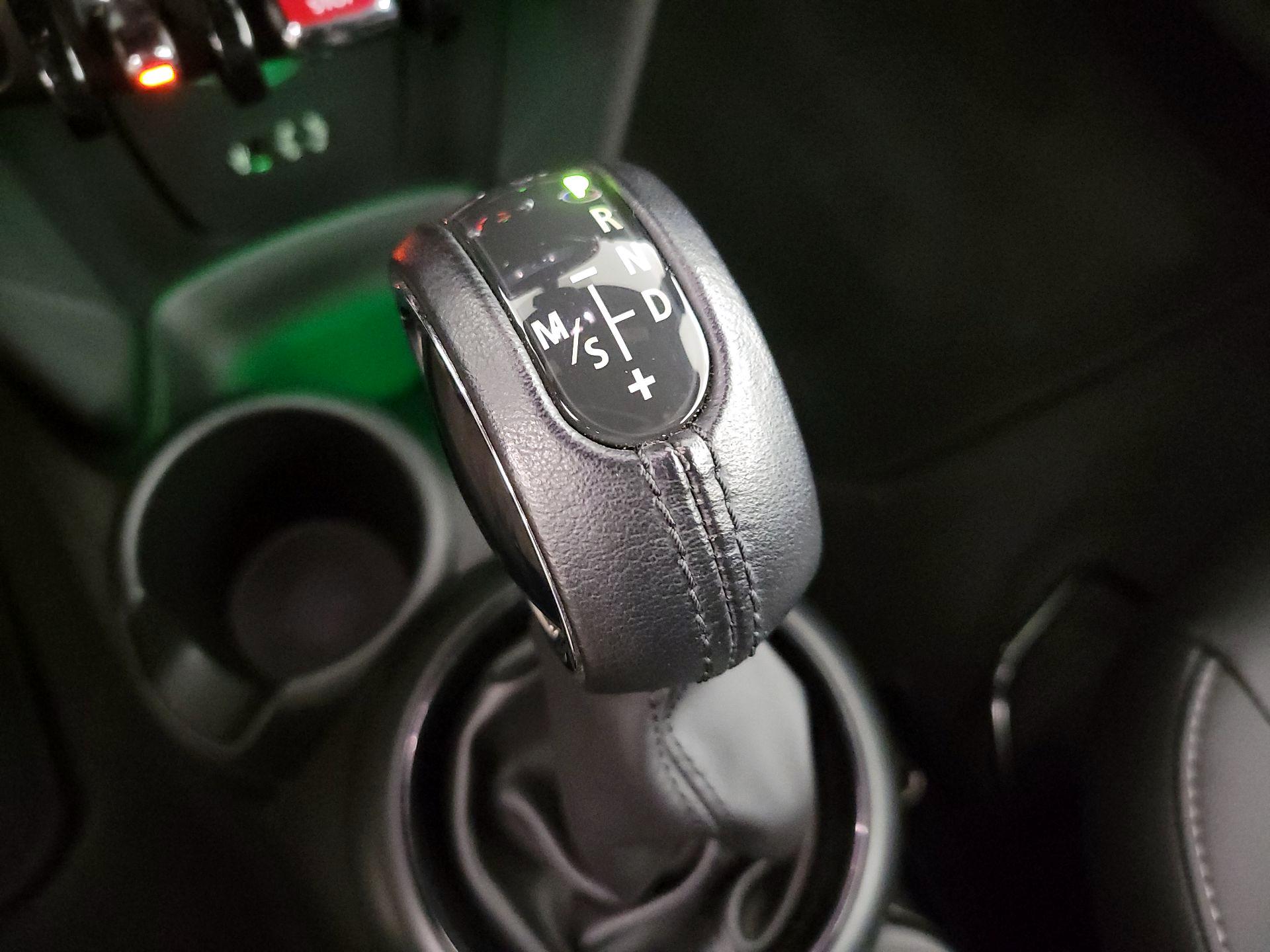 Thumbnail: 2018 MINI Cooper - 17