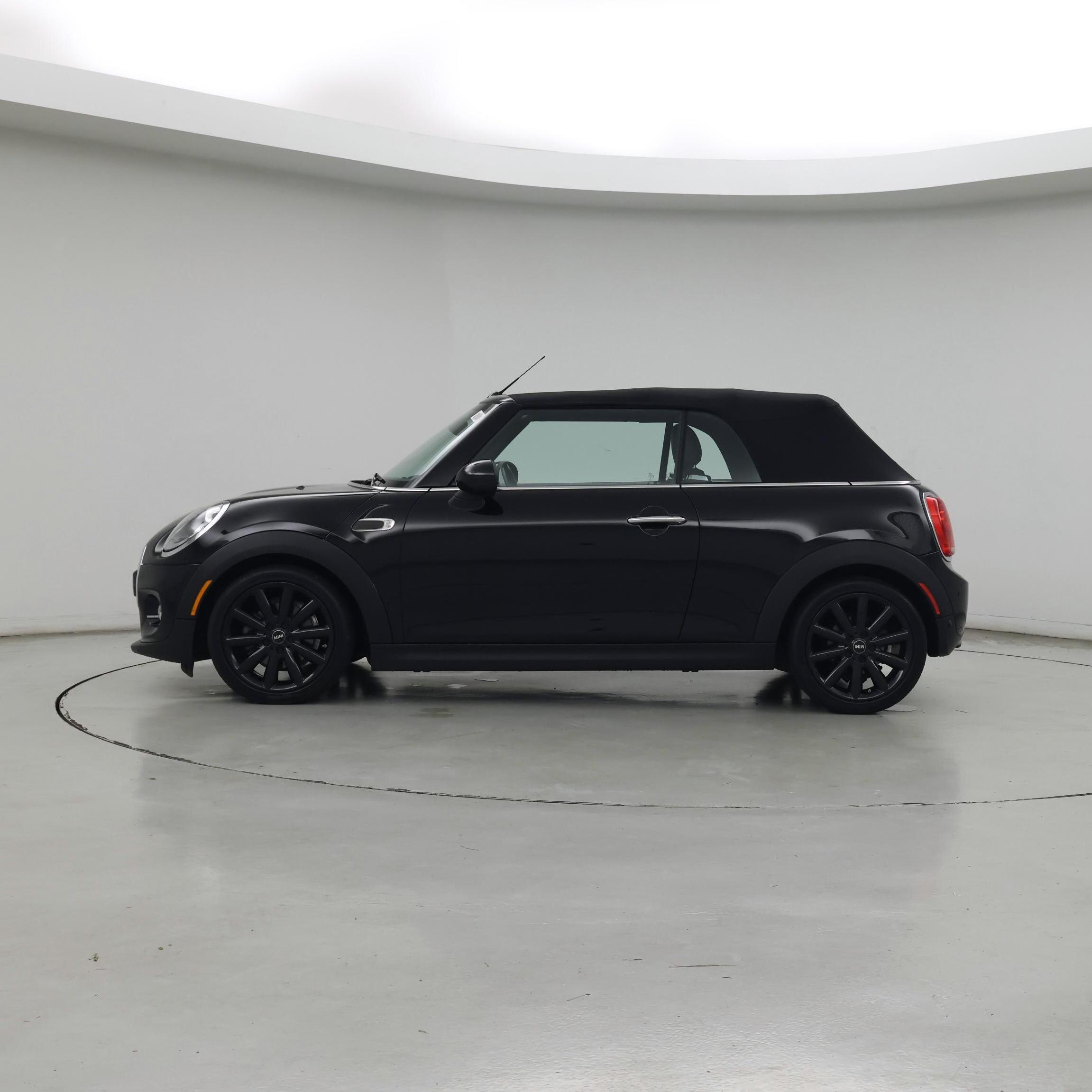 Thumbnail: 2018 MINI Cooper - 3