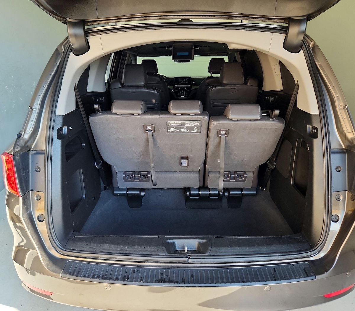 Trunk/Cargo (Seats Up)