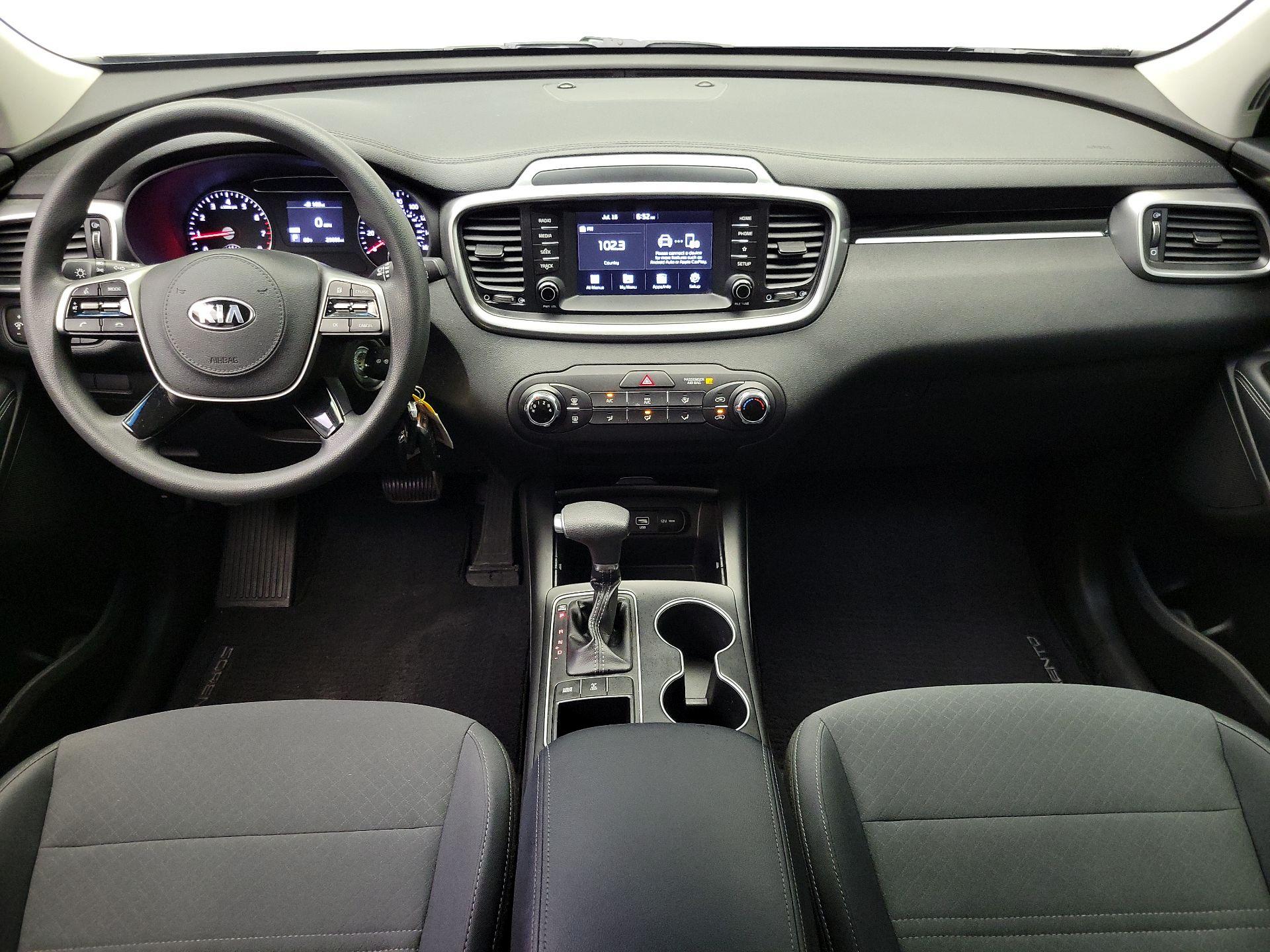 Thumbnail: 2019 Kia Sorento - 9