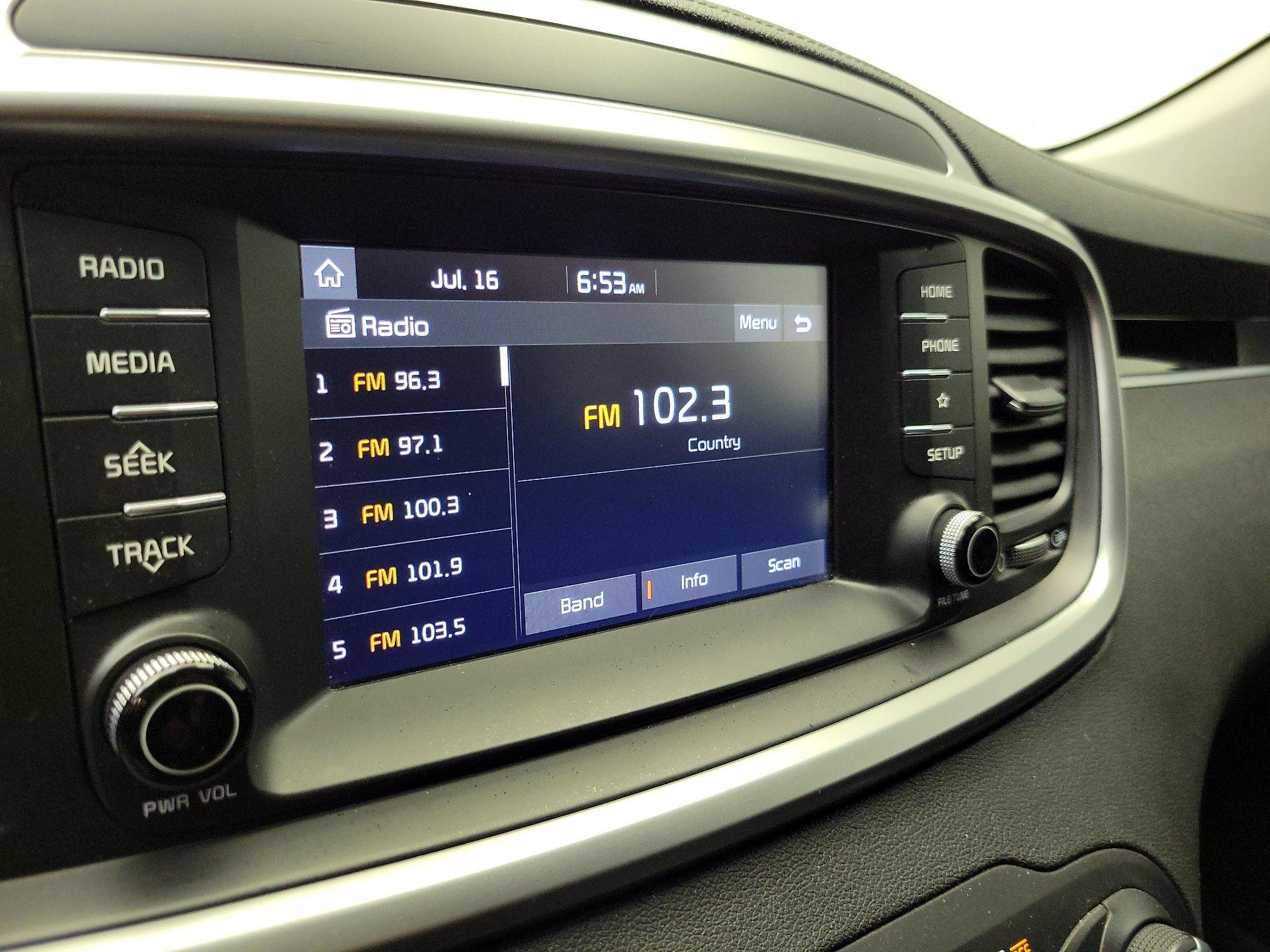 Thumbnail: 2019 Kia Sorento - 15
