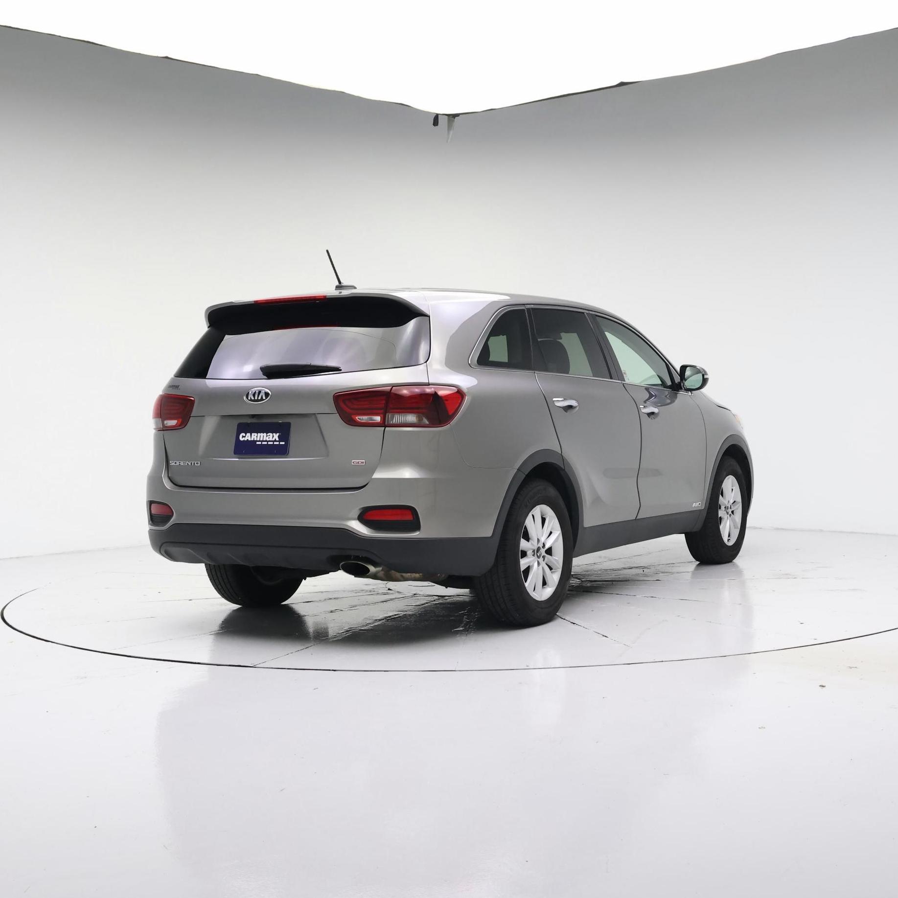Thumbnail: 2019 Kia Sorento - 4