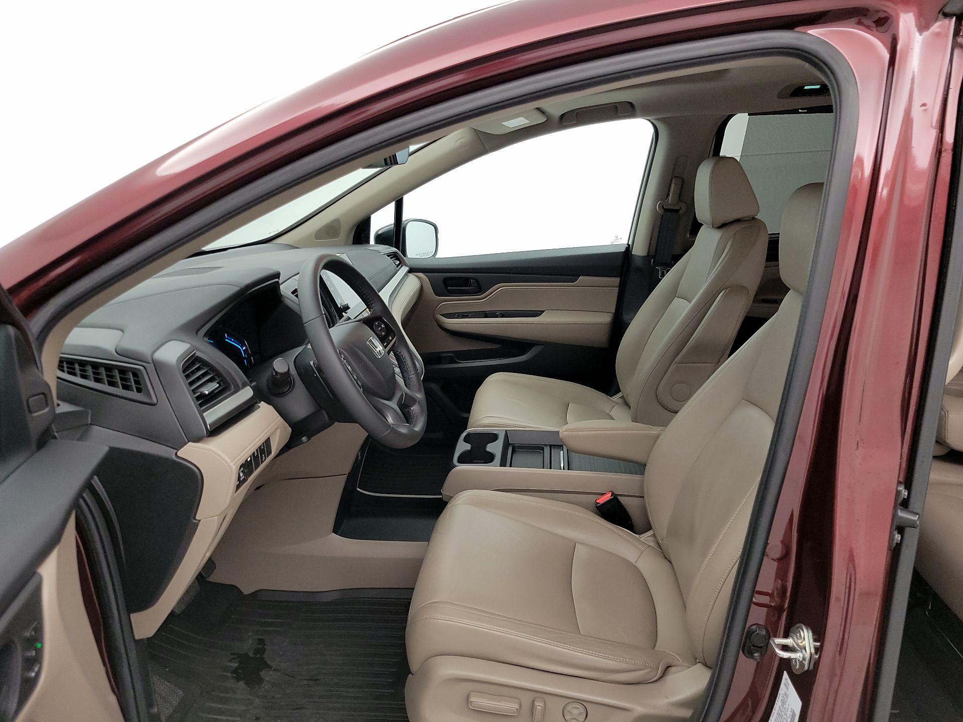 Thumbnail: 2019 Honda Odyssey - 11