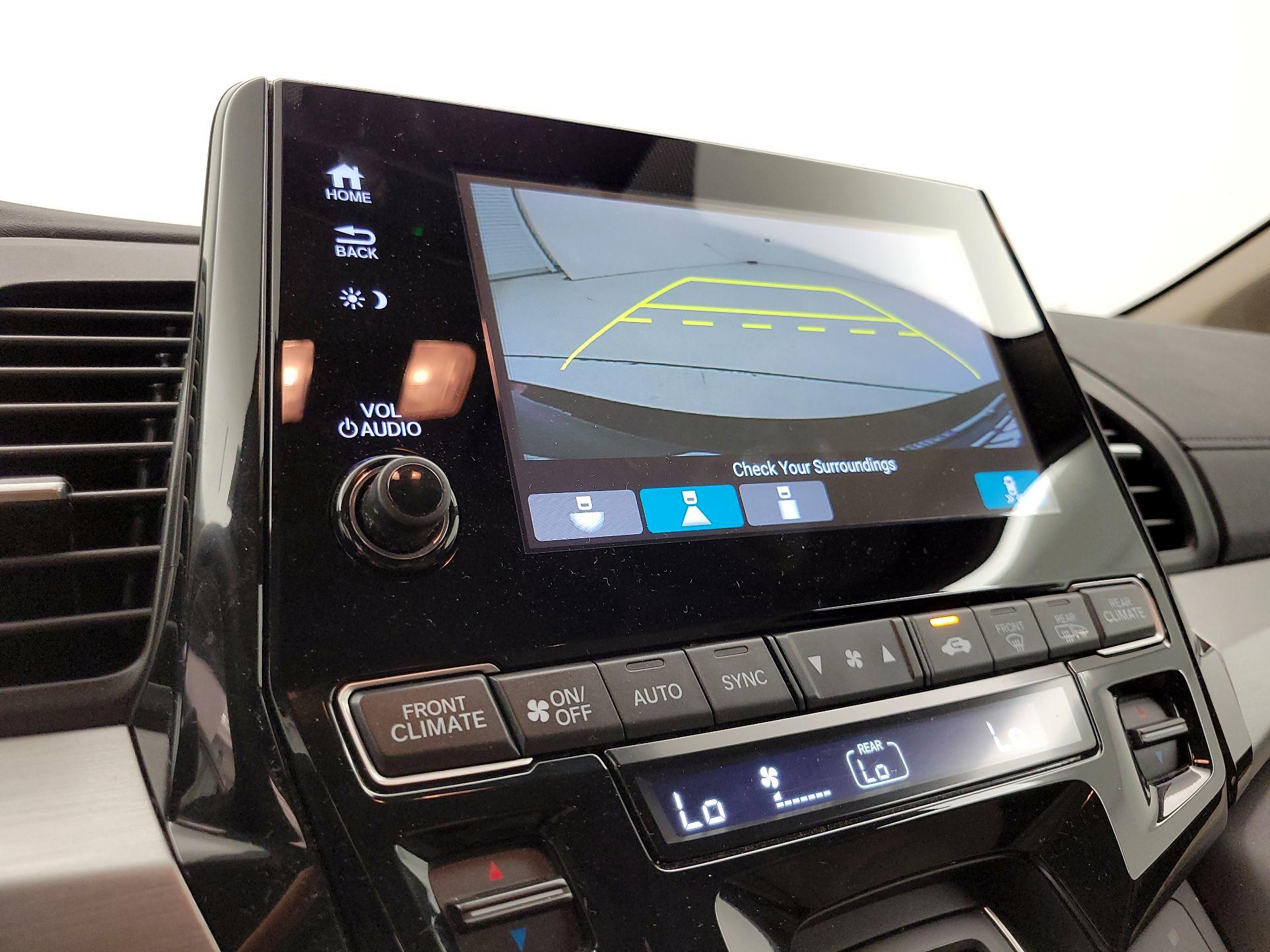 Thumbnail: 2019 Honda Odyssey - 14