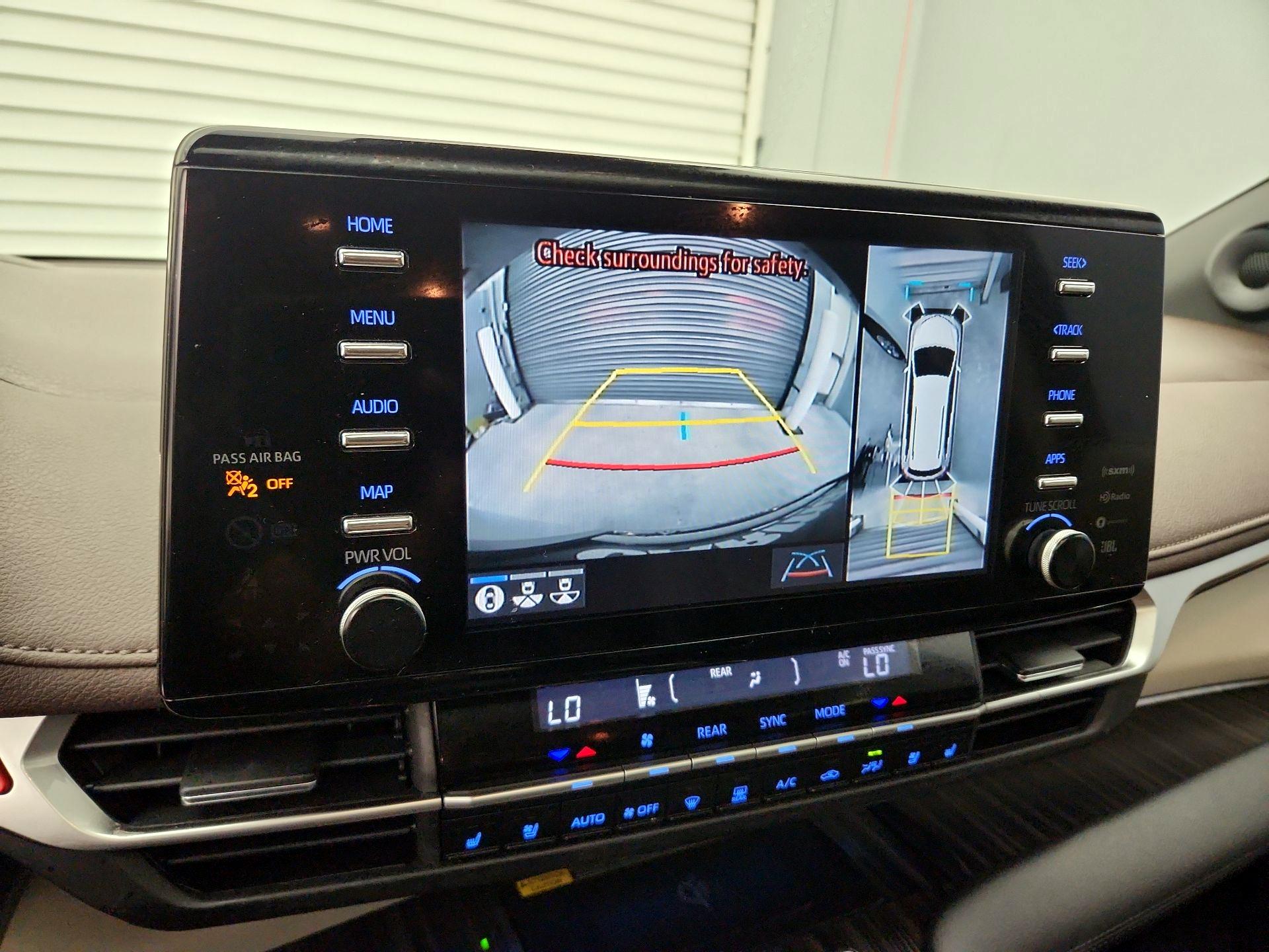 Thumbnail: 2024 Toyota Sienna - 15